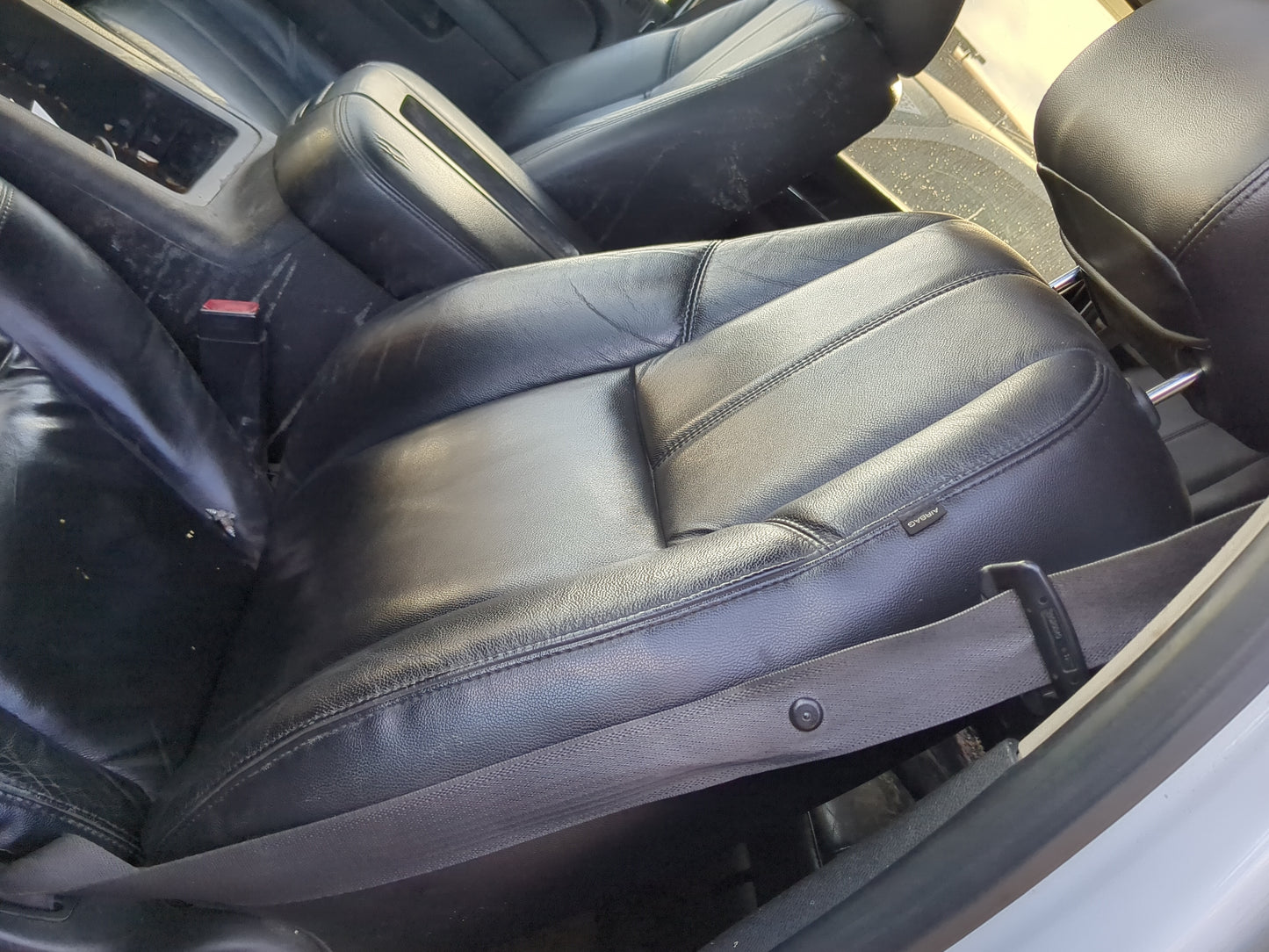 2012-2014 Chevrolet Tahoe Driver Front Seat Oem 1220489 - Oemusedautoparts1.com