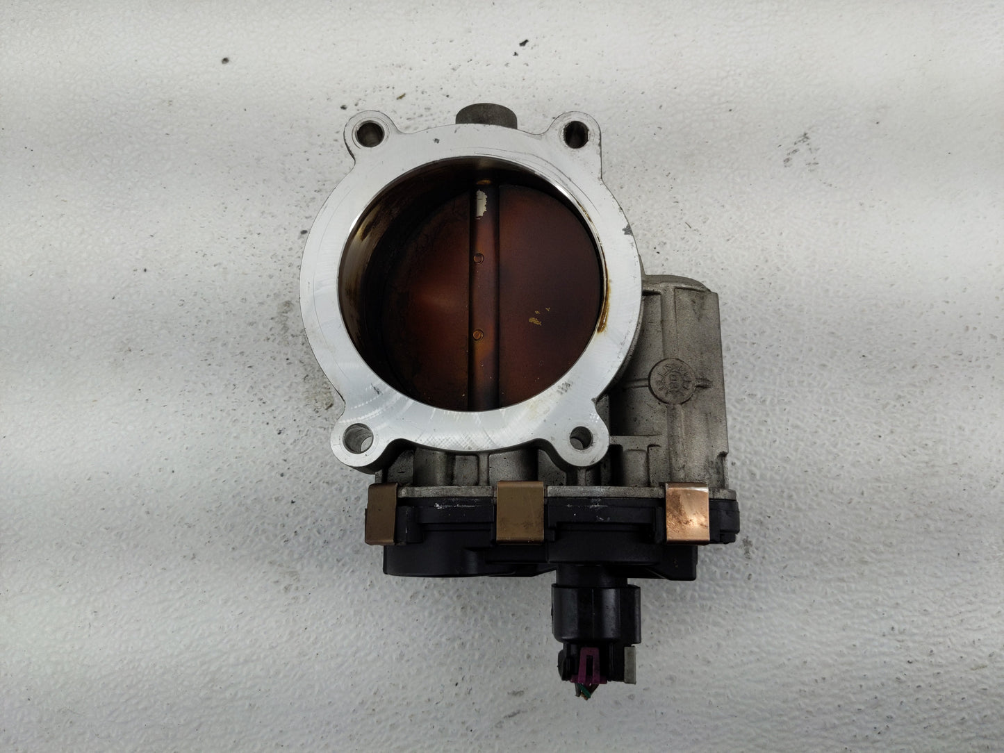 2009-2014 Chevrolet Tahoe Throttle Body P/N:RME87-3B1387 Fits Fits 2009 2010 2011 2012 2013 2014 2015 OEM Used Auto Parts - 