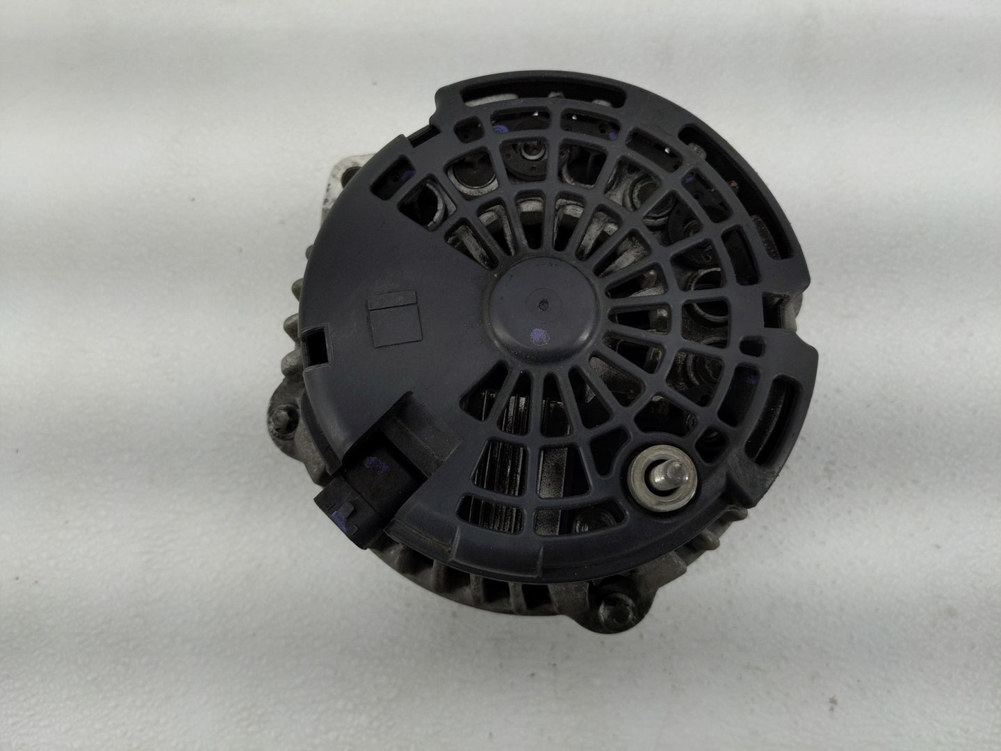 2007-2014 Chevrolet Tahoe Alternator Replacement Generator Charging Assembly Engine OEM Fits OEM Used Auto Parts - Oemusedau