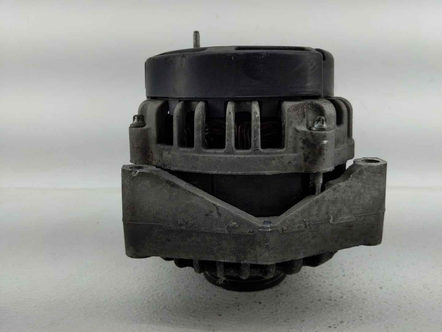 2007-2014 Chevrolet Tahoe Alternator Replacement Generator Charging Assembly Engine OEM Fits OEM Used Auto Parts - Oemusedau