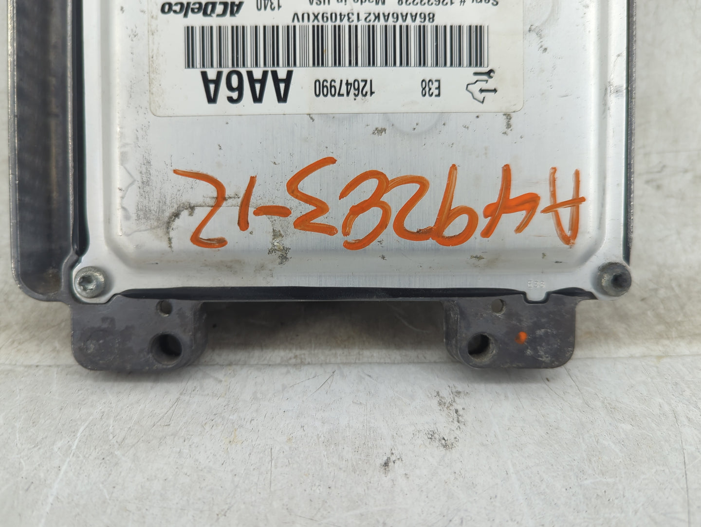 2010-2014 Chevrolet Tahoe PCM Engine Control Computer ECU ECM PCU OEM P/N:12647990 Fits OEM Used Auto Parts - Oemusedautopar