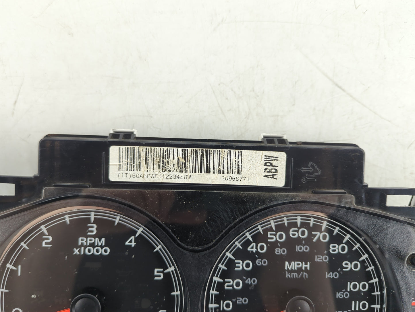 2009-2014 Chevrolet Tahoe Instrument Cluster Speedometer Gauges P/N:20956771 22897801122TK15M Miles:108K Fits OEM Used Auto 