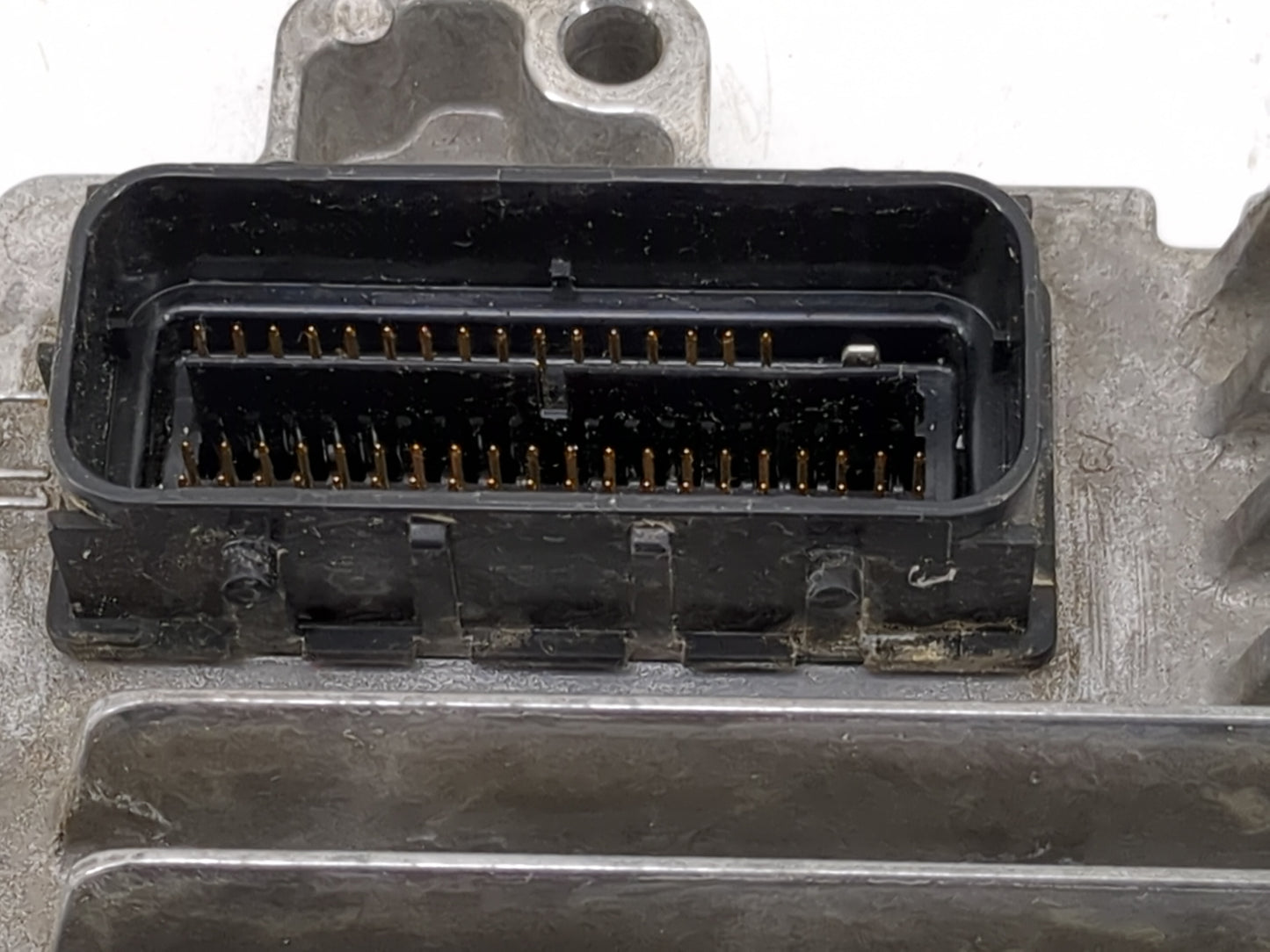 2010-2014 Chevrolet Tahoe PCM Engine Control Computer ECU ECM PCU OEM P/N:12647990 12633238 Fits OEM Used Auto Parts - Oemus