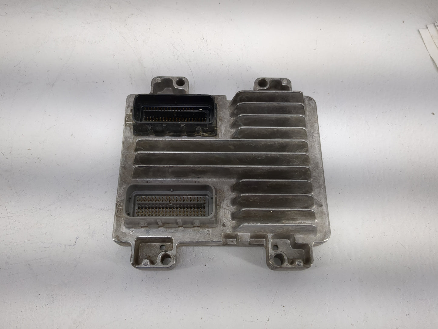 2010-2014 Chevrolet Tahoe PCM Engine Control Computer ECU ECM PCU OEM P/N:12647990 12633238 Fits OEM Used Auto Parts - Oemus