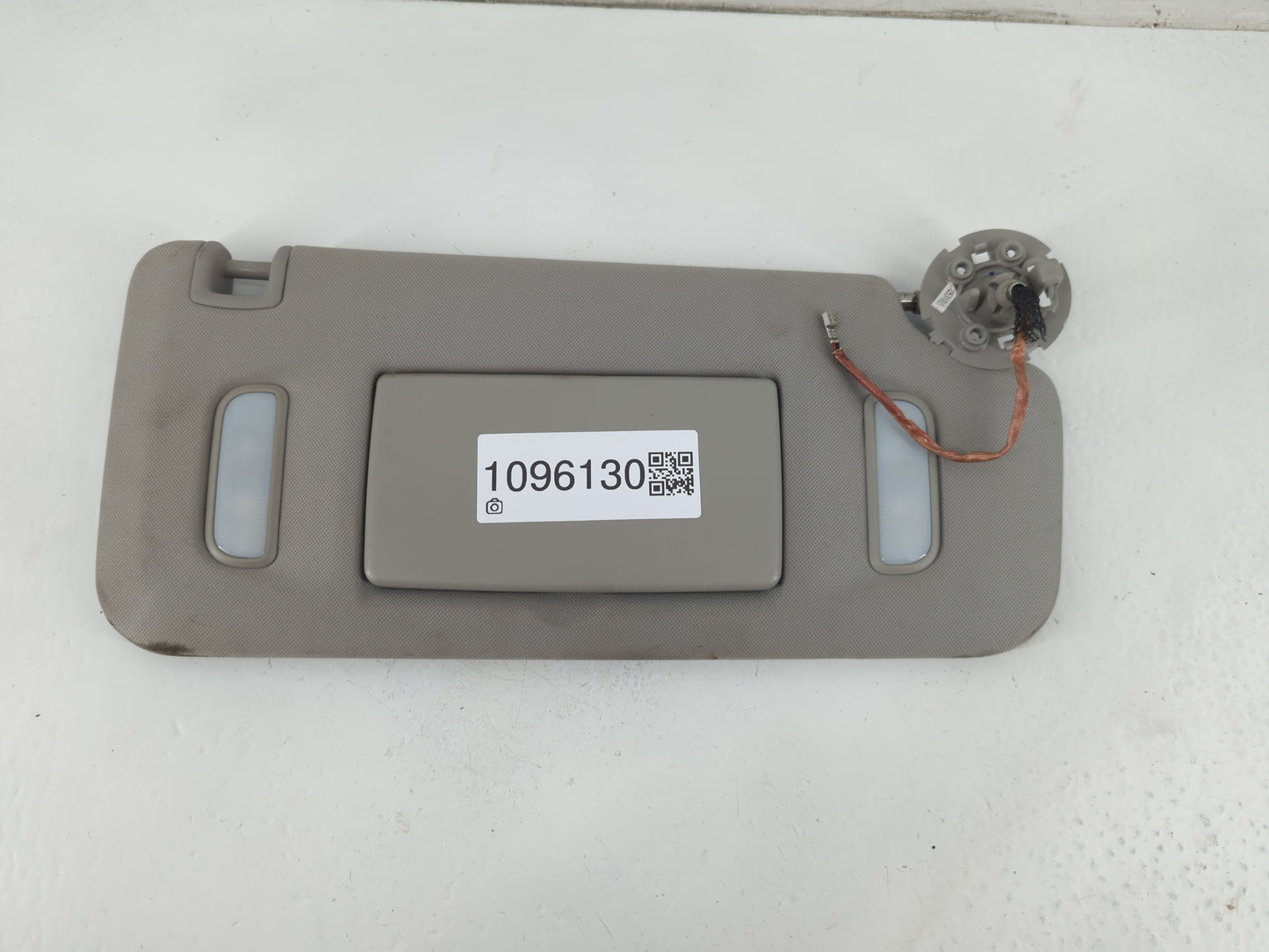 2012 Chevrolet Traverse Sun Visor Shade Replacement Driver Left Mirror Fits OEM Used Auto Parts - Oemusedautoparts1.com