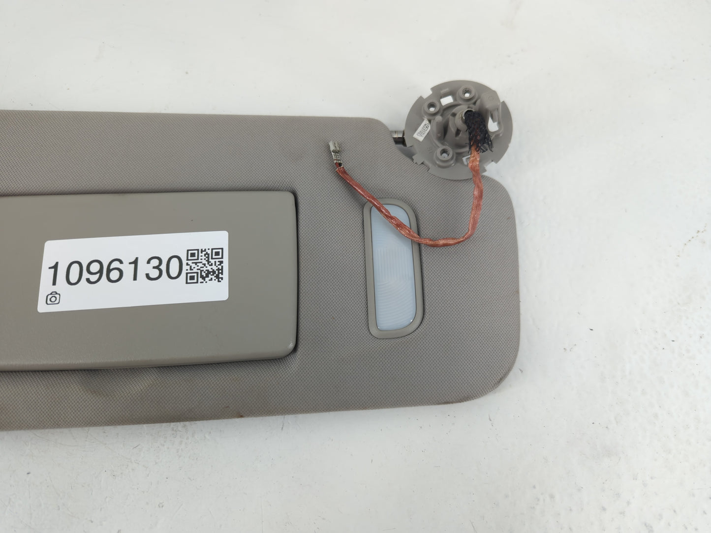 2012 Chevrolet Traverse Sun Visor Shade Replacement Driver Left Mirror Fits OEM Used Auto Parts - Oemusedautoparts1.com