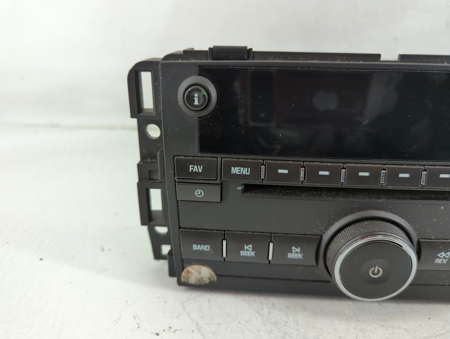 2012 Chevrolet Traverse Radio AM FM Cd Player Receiver Replacement P/N:20935116 Fits OEM Used Auto Parts - Oemusedautoparts1