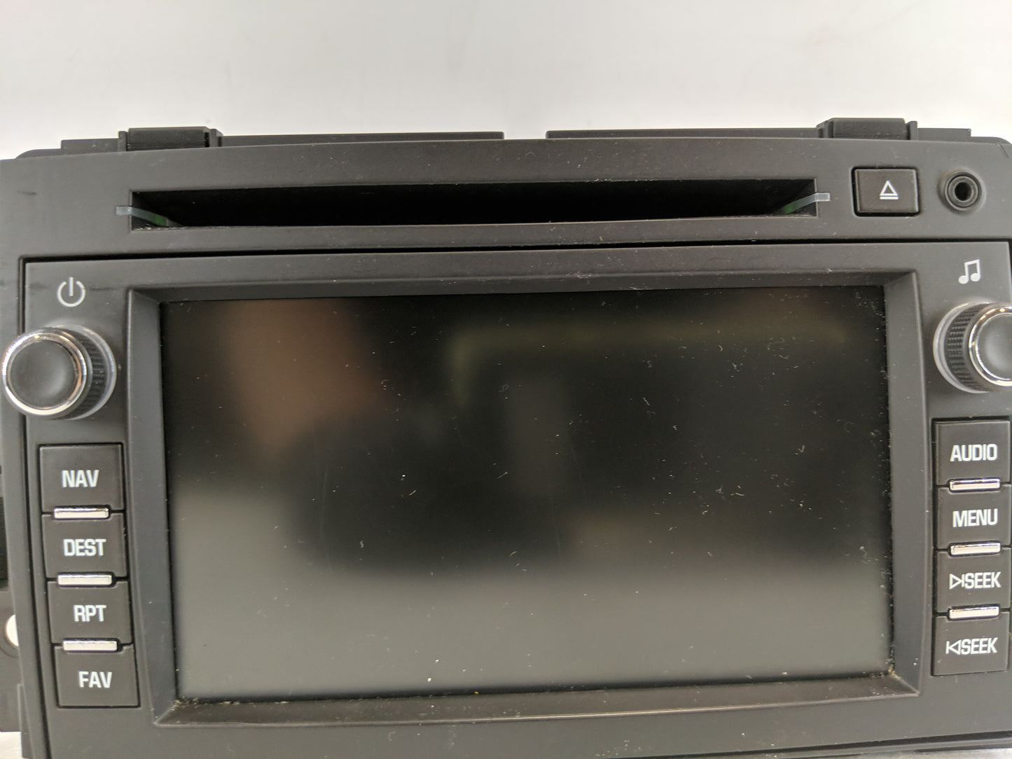 2012 Chevrolet Traverse Radio AM FM Cd Player Receiver Replacement P/N:22822468 Fits OEM Used Auto Parts - Oemusedautoparts1