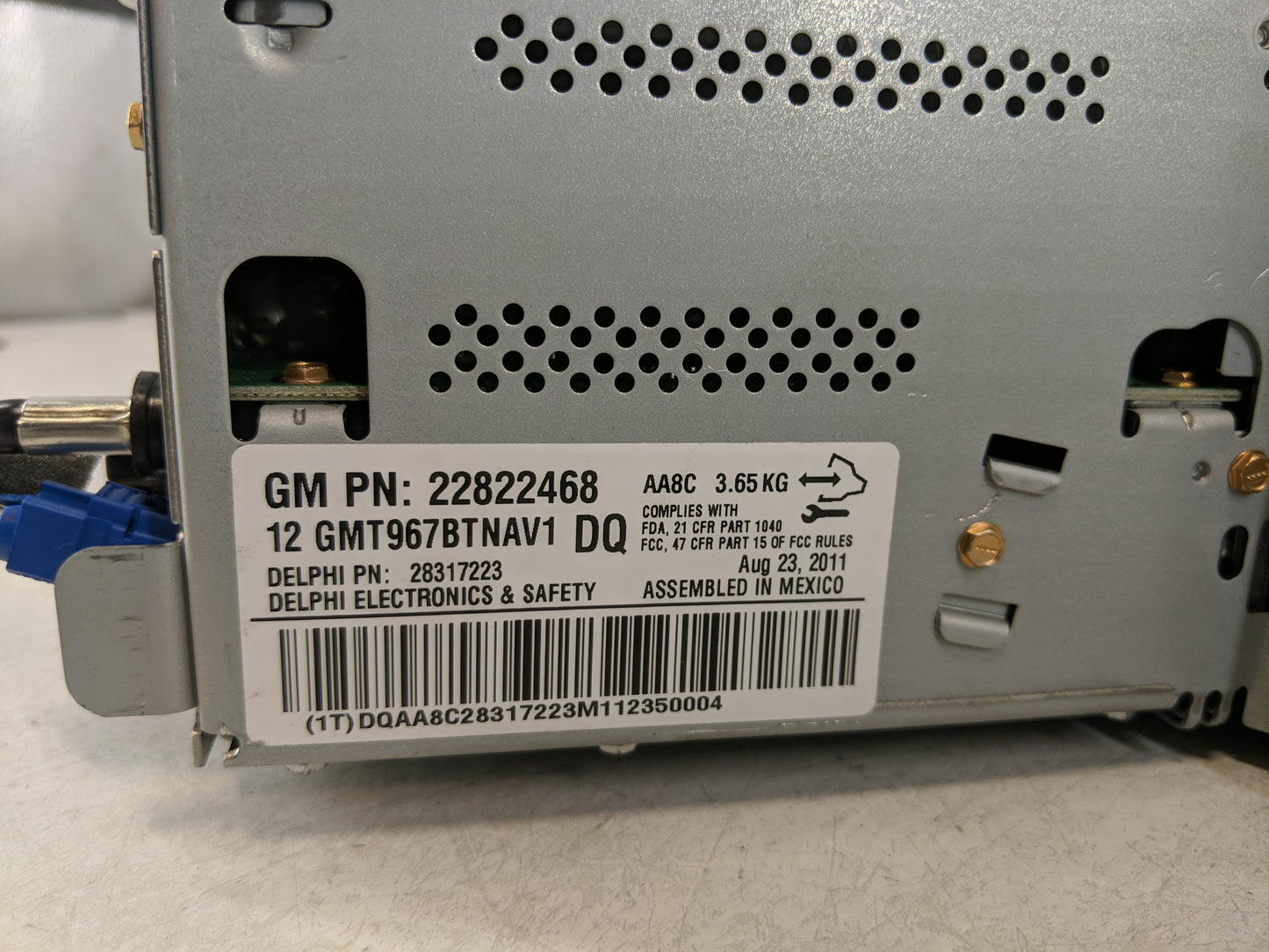 2012 Chevrolet Traverse Radio AM FM Cd Player Receiver Replacement P/N:22822468 Fits OEM Used Auto Parts - Oemusedautoparts1