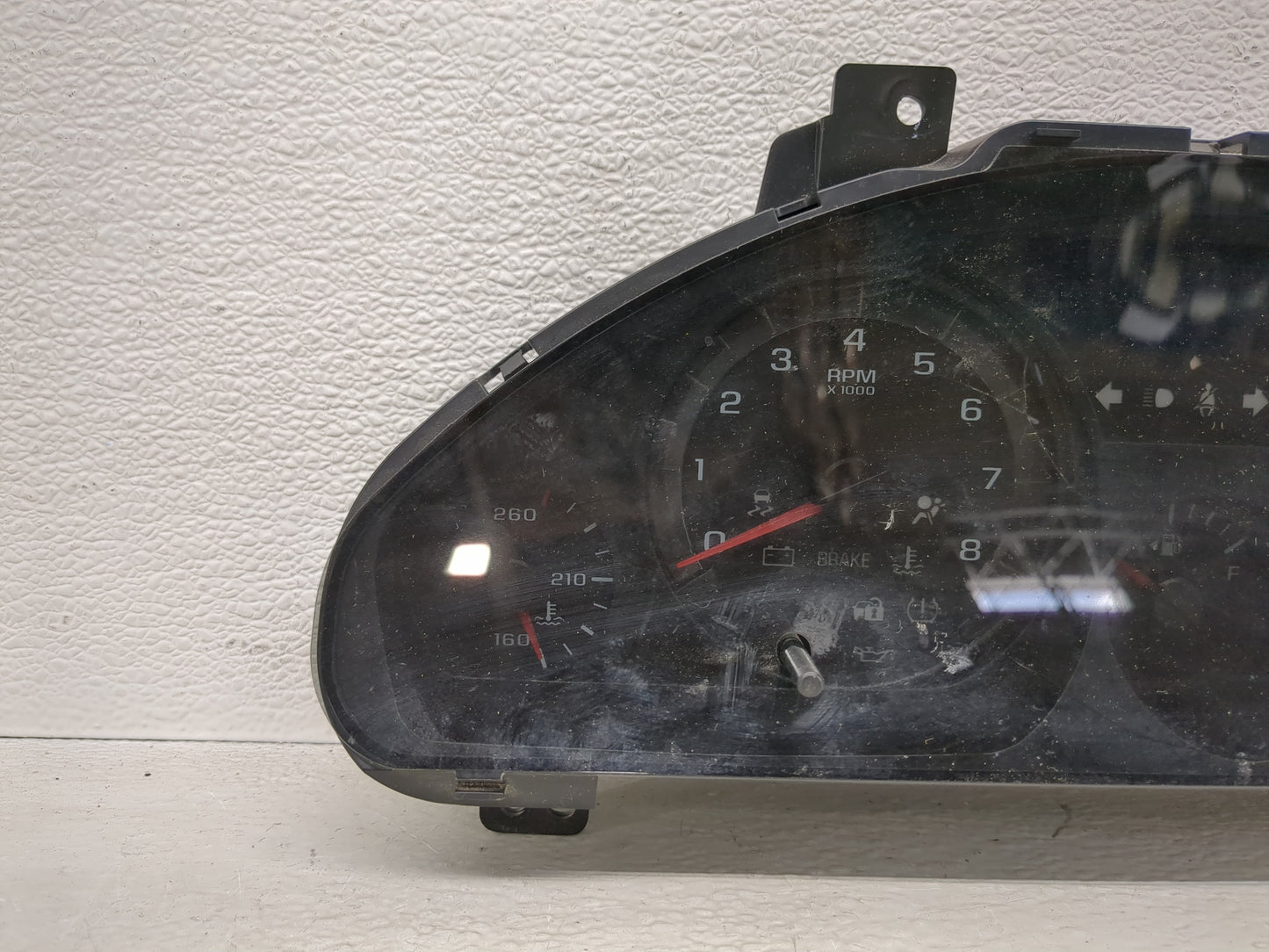 2012 Chevrolet Traverse Instrument Cluster Speedometer Gauges P/N:22818841 Fits OEM Used Auto Parts - Oemusedautoparts1.com