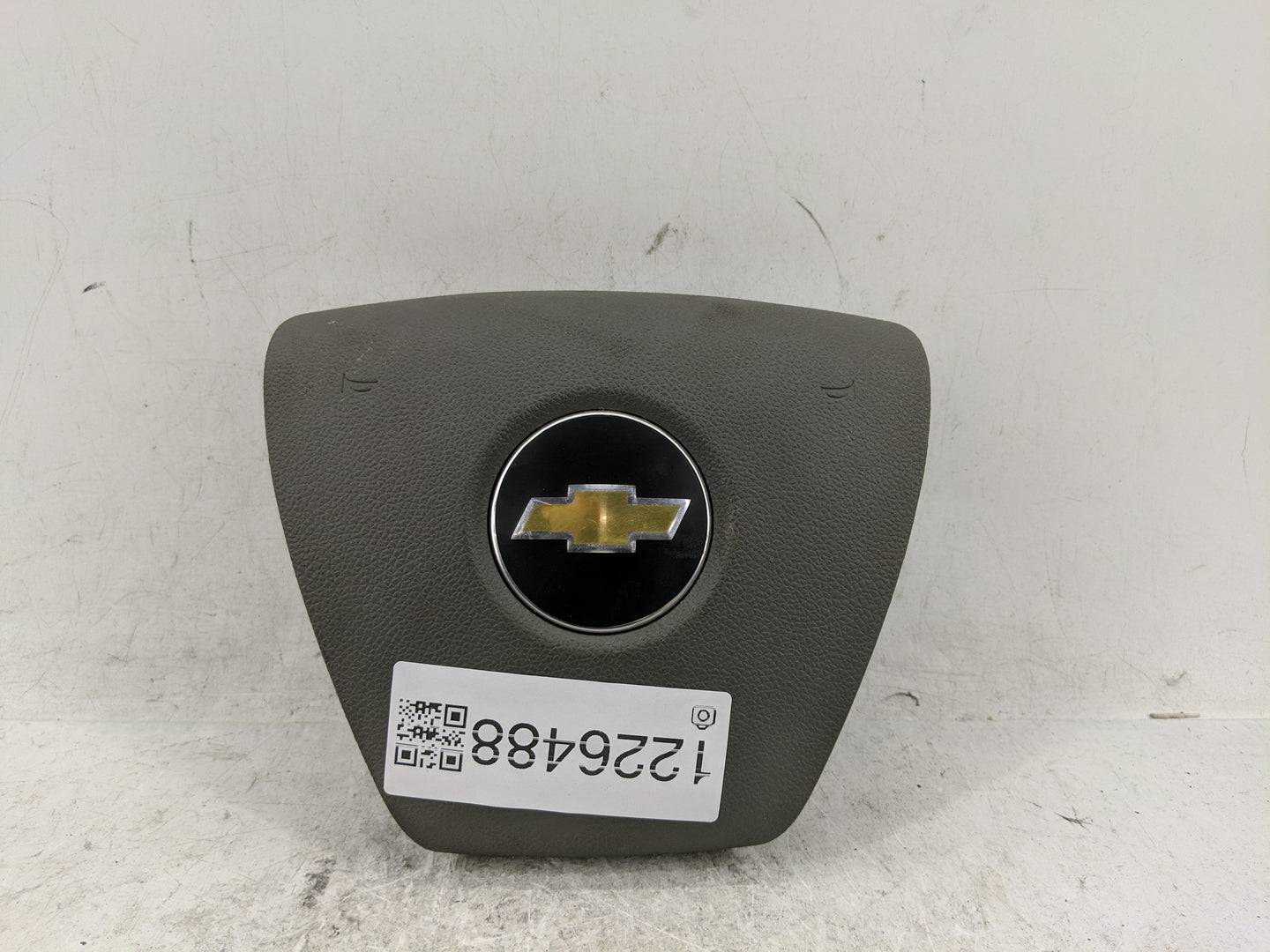 2012 Chevrolet Traverse Air Bag Driver Left Steering Wheel Mounted - Oemusedautoparts1.com