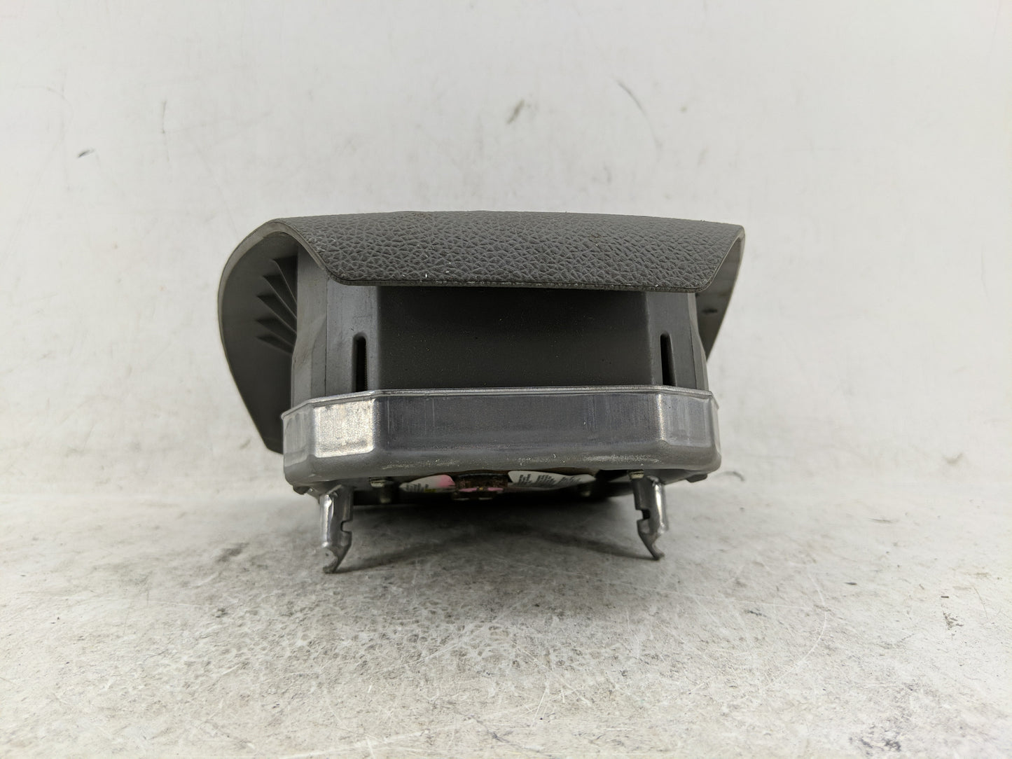 2012 Chevrolet Traverse Air Bag Driver Left Steering Wheel Mounted - Oemusedautoparts1.com