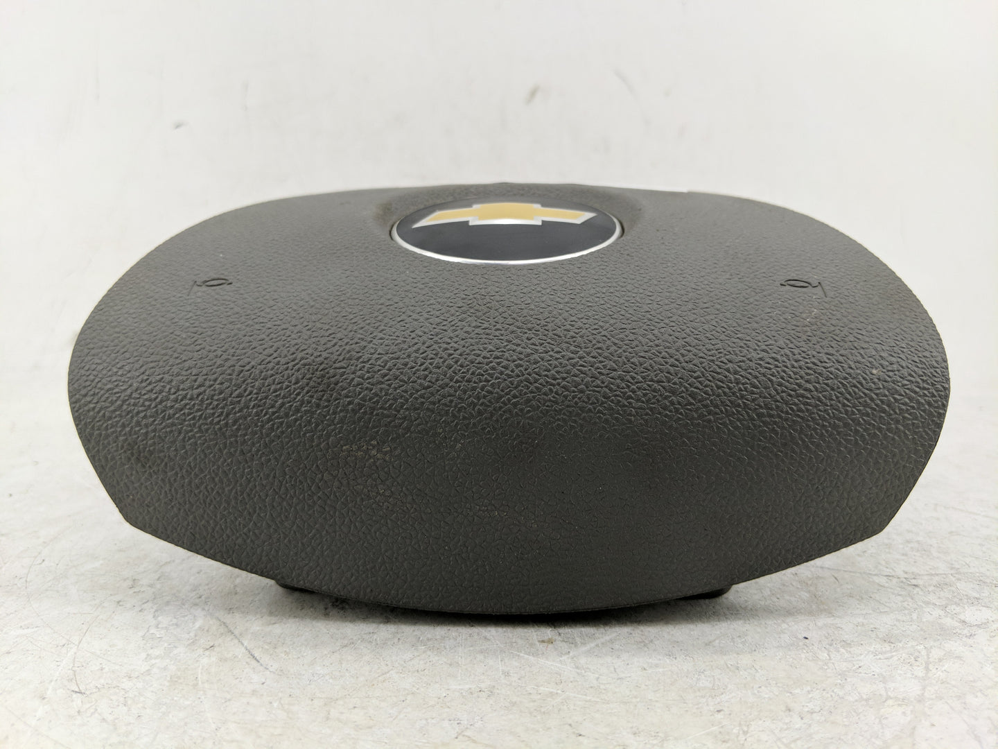2012 Chevrolet Traverse Air Bag Driver Left Steering Wheel Mounted - Oemusedautoparts1.com