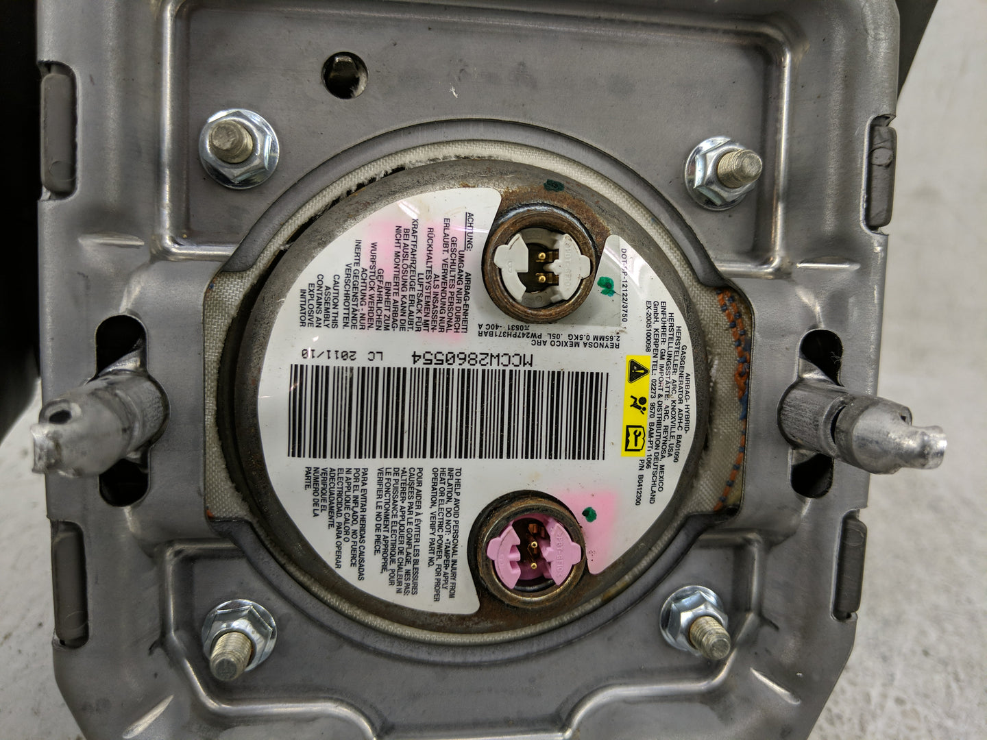 2012 Chevrolet Traverse Air Bag Driver Left Steering Wheel Mounted - Oemusedautoparts1.com