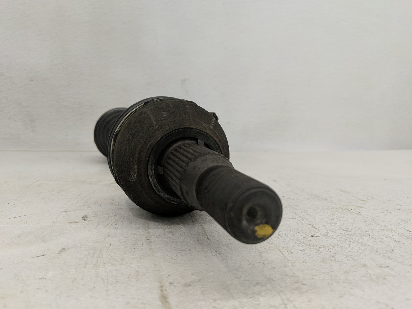 2017-2017 Chevrolet Traverse Axle Shaft Front Driver Cv C/v - Oemusedautoparts1.com