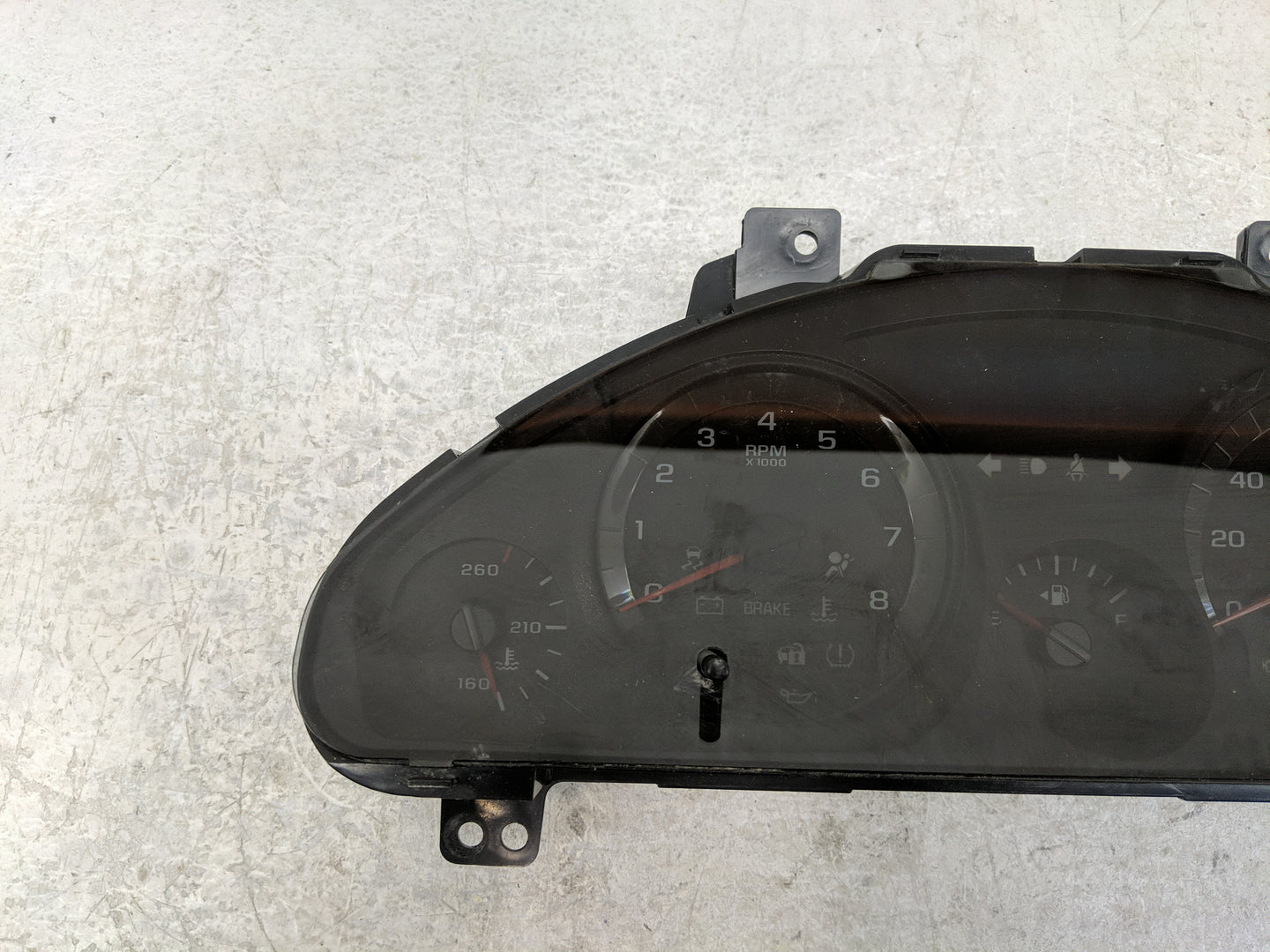 2012 Chevrolet Traverse Instrument Cluster Speedometer Gauges P/N:22818841 Fits OEM Used Auto Parts - Oemusedautoparts1.com