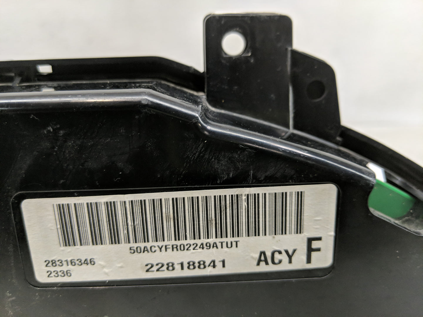 2012 Chevrolet Traverse Instrument Cluster Speedometer Gauges P/N:22818841 Fits OEM Used Auto Parts - Oemusedautoparts1.com