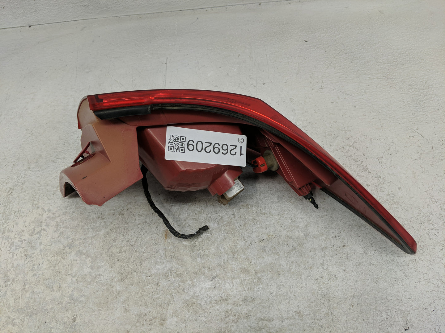 2012 Chevrolet Traverse Tail Light Assembly Driver Left OEM Fits OEM Used Auto Parts - Oemusedautoparts1.com