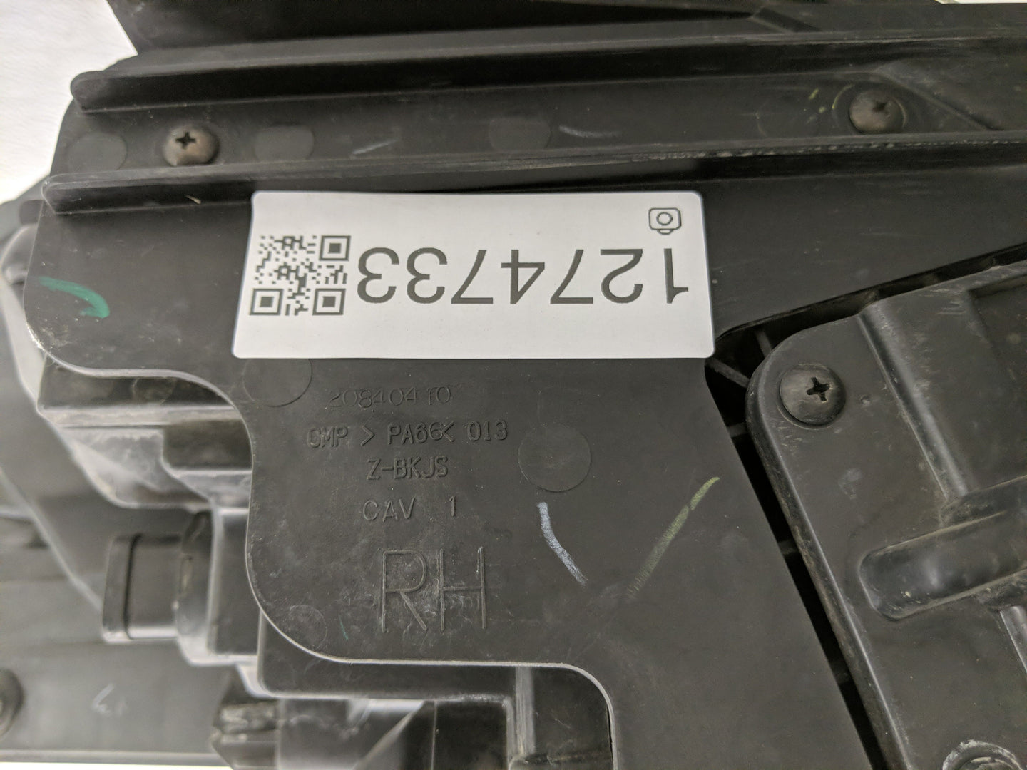 2012 Chevrolet Traverse Passenger Right Oem Head Light Headlight Lamp - Oemusedautoparts1.com