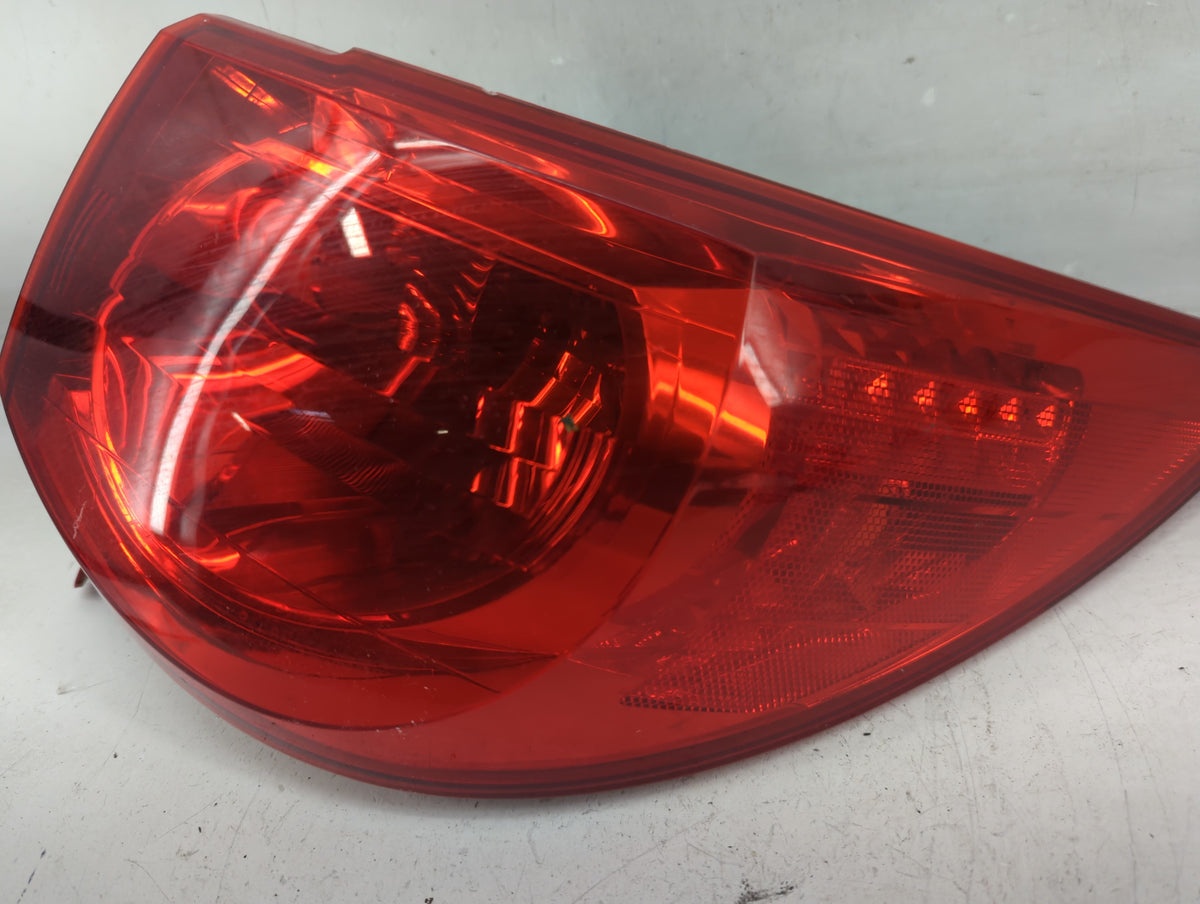 2009-2012 Chevrolet Traverse Tail Light Assembly Passenger Right OEM Fits Fits 2009 2010 2011 2012 OEM Used Auto Parts - Oem