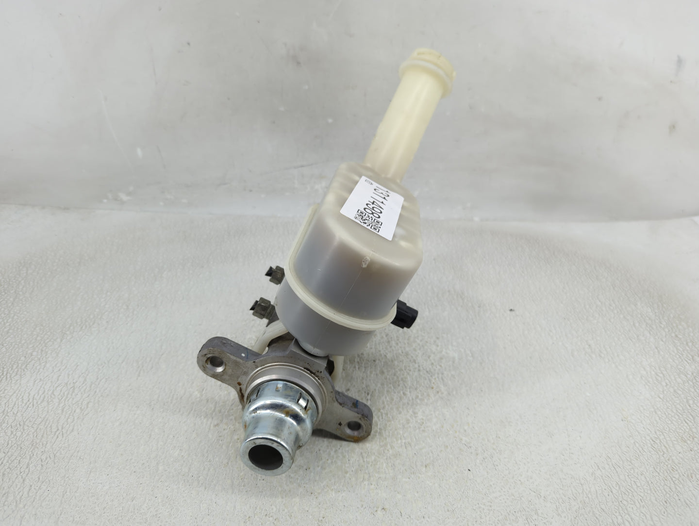 Chevrolet Traverse Brake Master Cylinder - Oemusedautoparts1.com