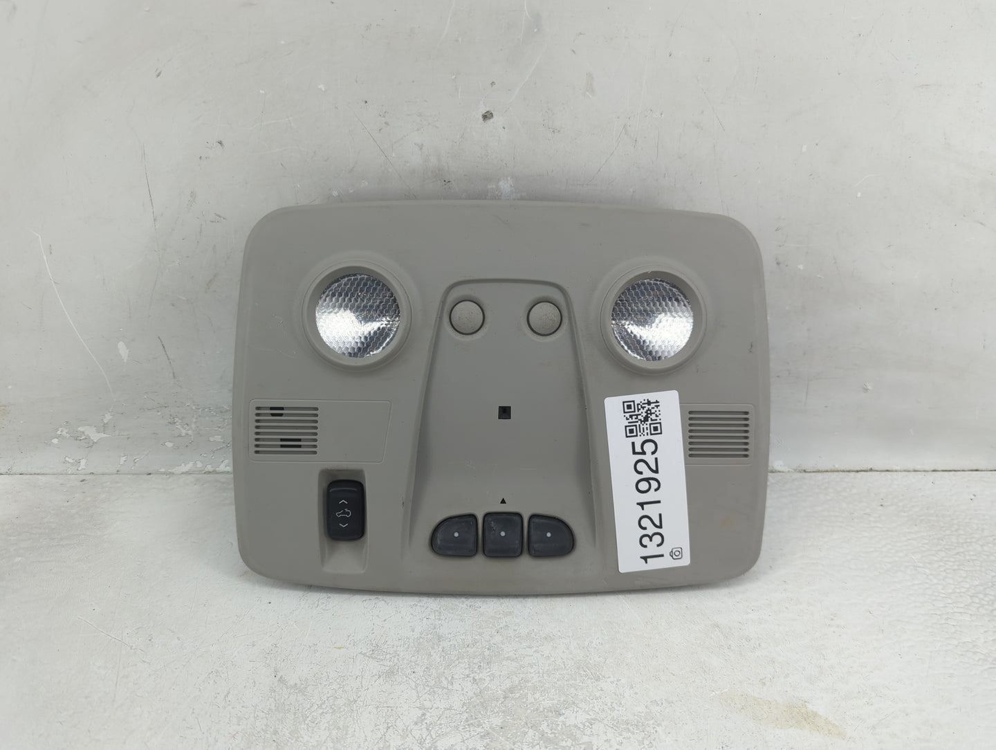 Chevrolet Traverse Overhead Roof Console 1321925 - Oemusedautoparts1.com