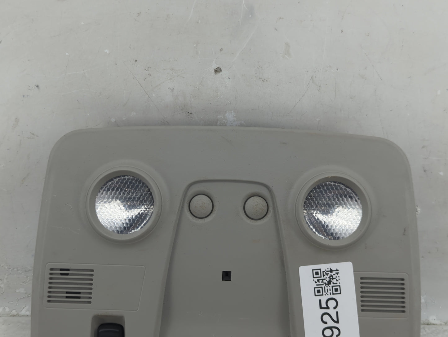 Chevrolet Traverse Overhead Roof Console 1321925 - Oemusedautoparts1.com