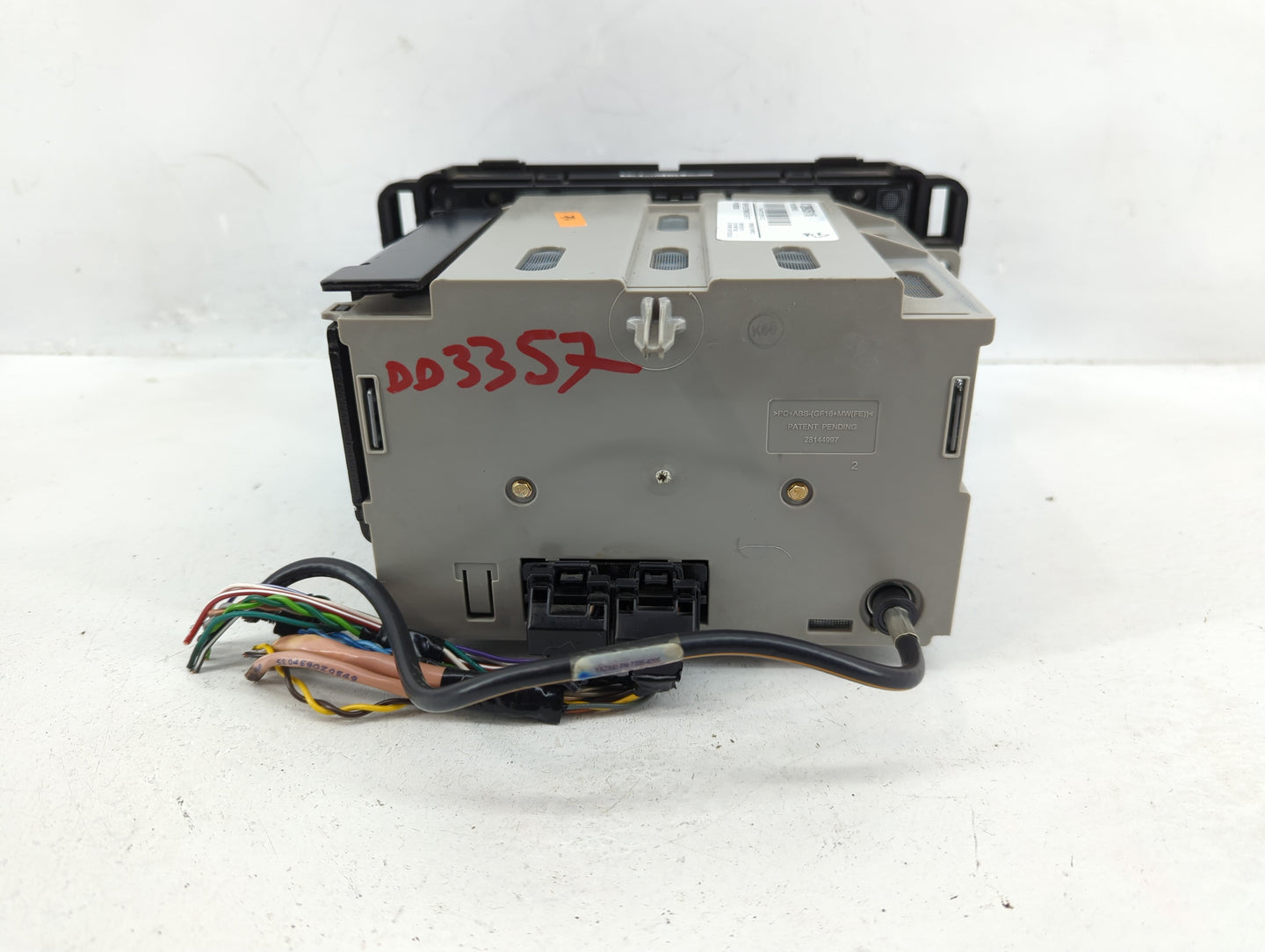 2012 Chevrolet Traverse Radio AM FM Cd Player Receiver Replacement P/N:20935116 Fits OEM Used Auto Parts - Oemusedautoparts1