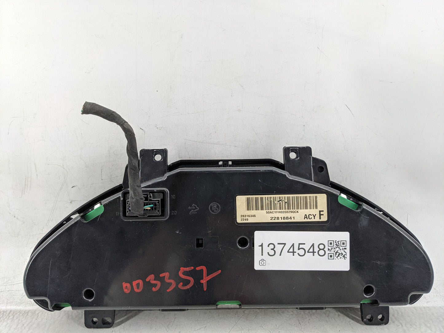 2012 Chevrolet Traverse Instrument Cluster Speedometer Gauges P/N:22818841 Fits OEM Used Auto Parts - Oemusedautoparts1.com