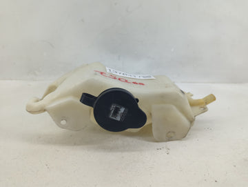 Chevrolet Traverse Windshield Washer Fluid Reservoir Bottle Oem - Oemusedautoparts1.com