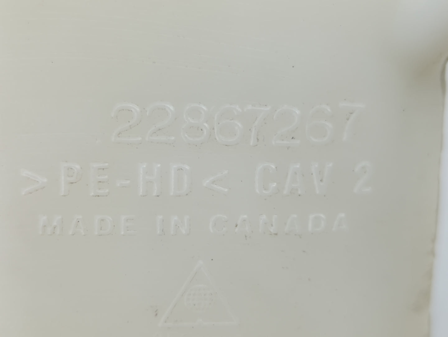 Chevrolet Traverse Windshield Washer Fluid Reservoir Bottle Oem - Oemusedautoparts1.com