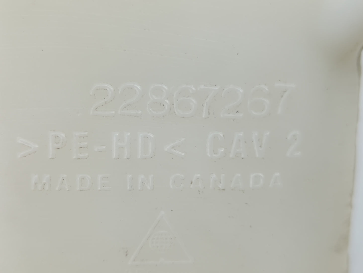Chevrolet Traverse Windshield Washer Fluid Reservoir Bottle Oem - Oemusedautoparts1.com