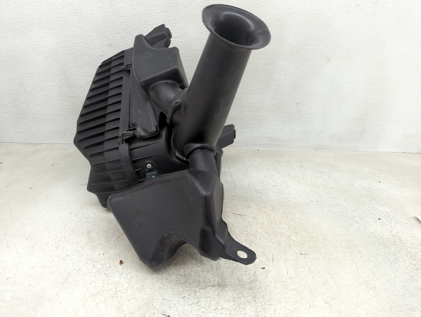 Chevrolet Traverse Air Cleaner Intake-duct Hose Tube - Oemusedautoparts1.com