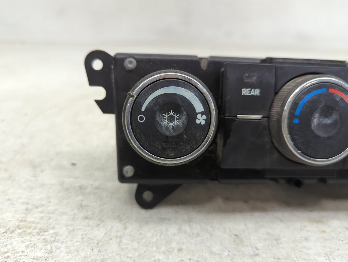 2009-2012 Chevrolet Traverse Climate Control Module Temperature AC/Heater Replacement P/N:20917130 Fits Fits 2009 2010 2011 