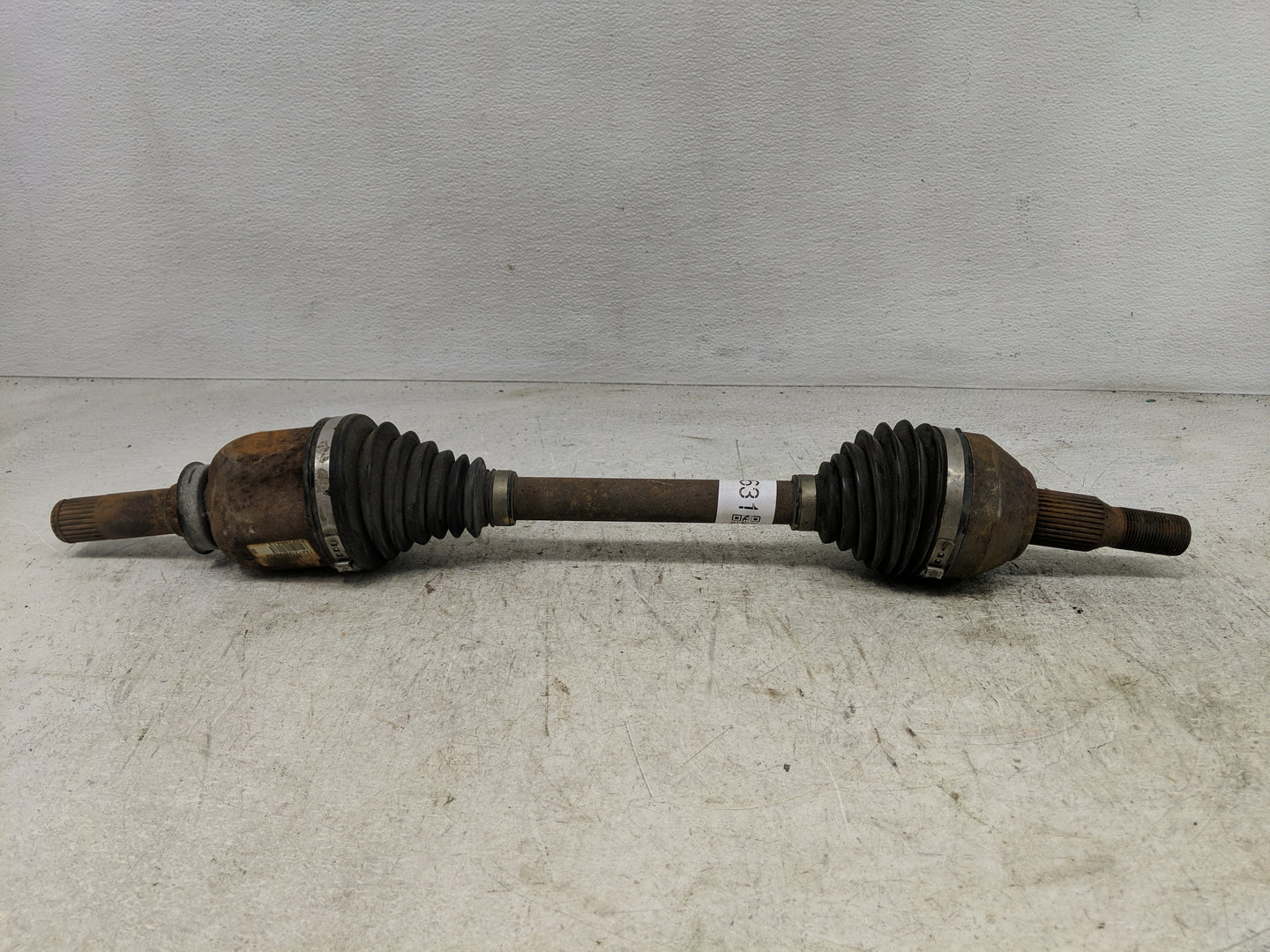 2017-2017 Chevrolet Traverse Axle Shaft Front Passenger Cv C/v 1428631 - Oemusedautoparts1.com
