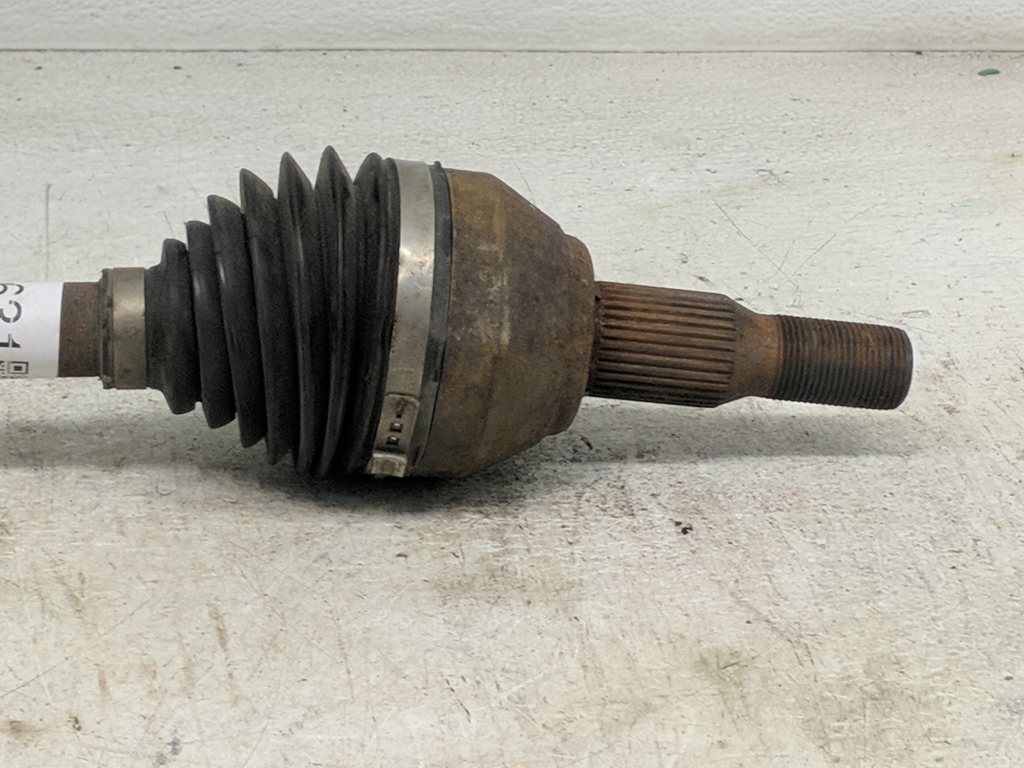 2017-2017 Chevrolet Traverse Axle Shaft Front Passenger Cv C/v 1428631 - Oemusedautoparts1.com