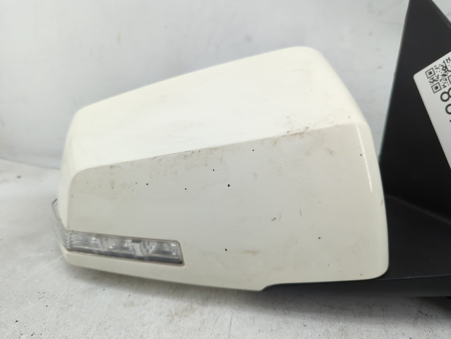 2012 Chevrolet Traverse Passenger Side View Mirror - Right Door Mirror OEM Used - Oemusedautoparts1.com