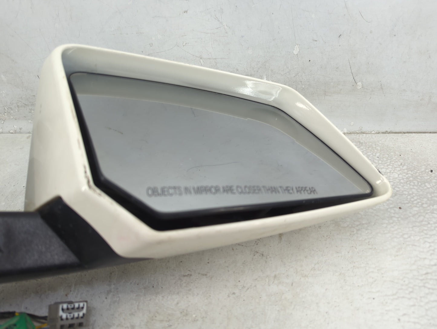 2012 Chevrolet Traverse Passenger Side View Mirror - Right Door Mirror OEM Used - Oemusedautoparts1.com