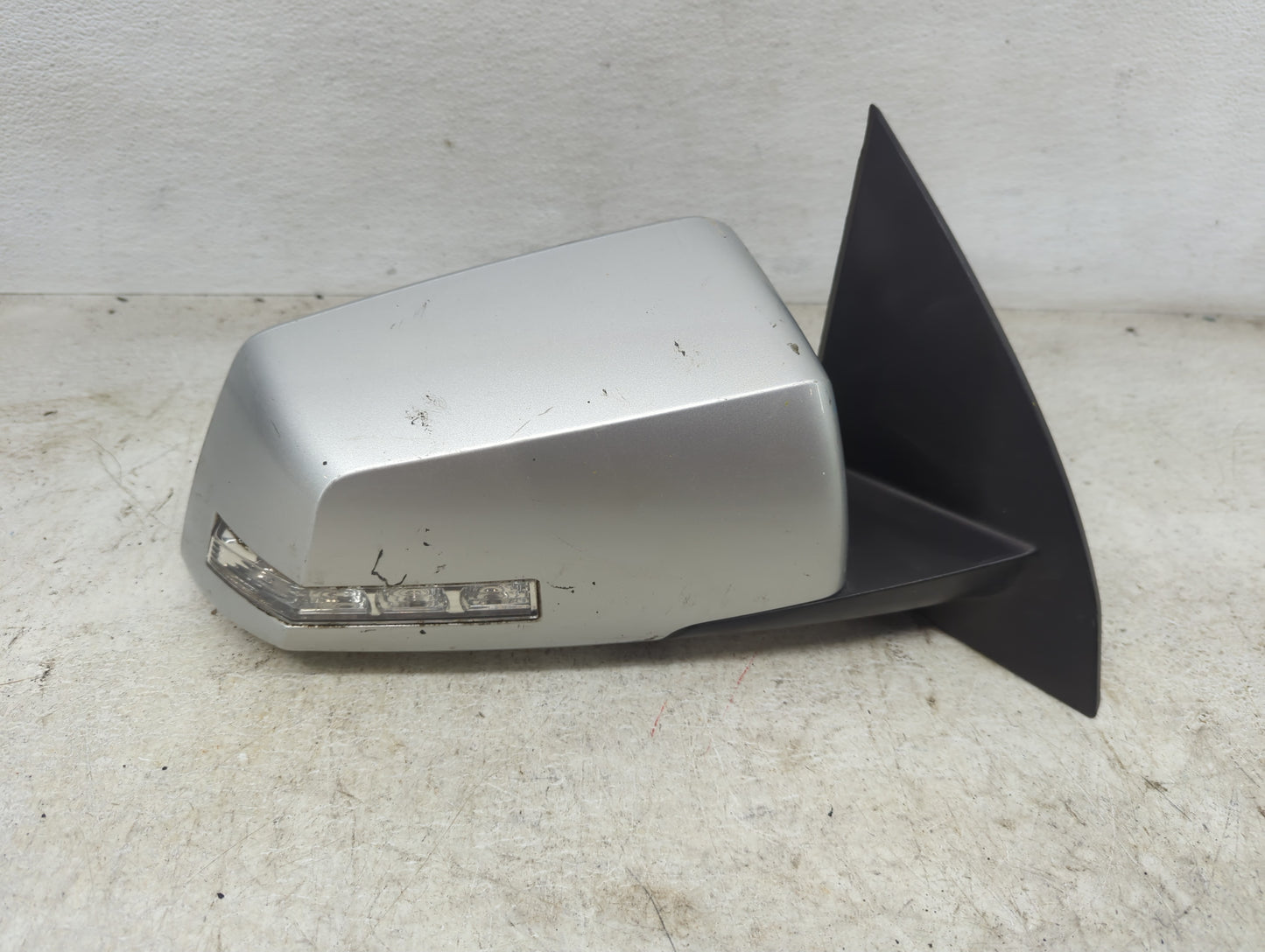 2012 Chevrolet Traverse Passenger Side View Mirror - Right Door Mirror OEM Used - Oemusedautoparts1.com