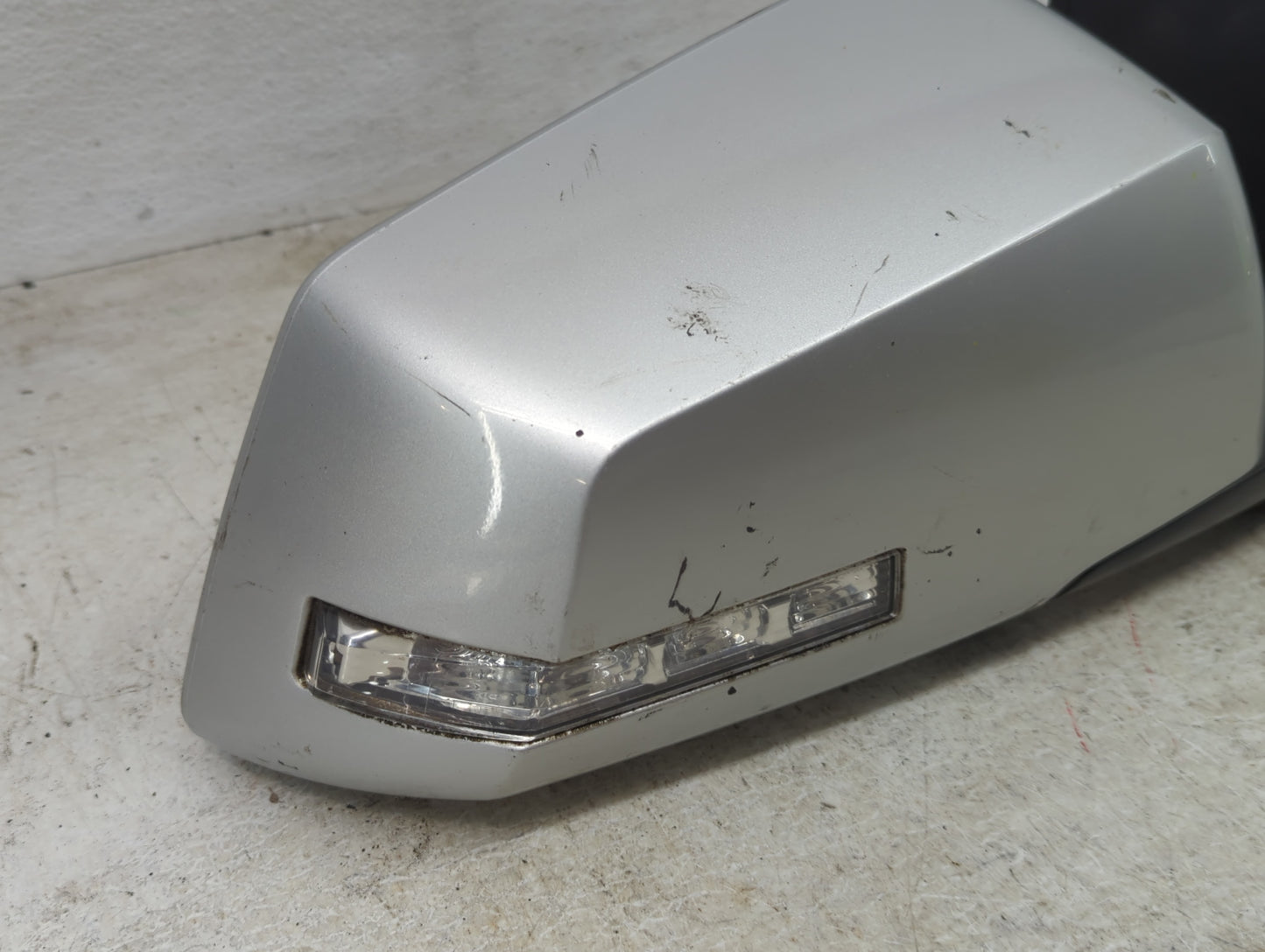 2012 Chevrolet Traverse Passenger Side View Mirror - Right Door Mirror OEM Used - Oemusedautoparts1.com