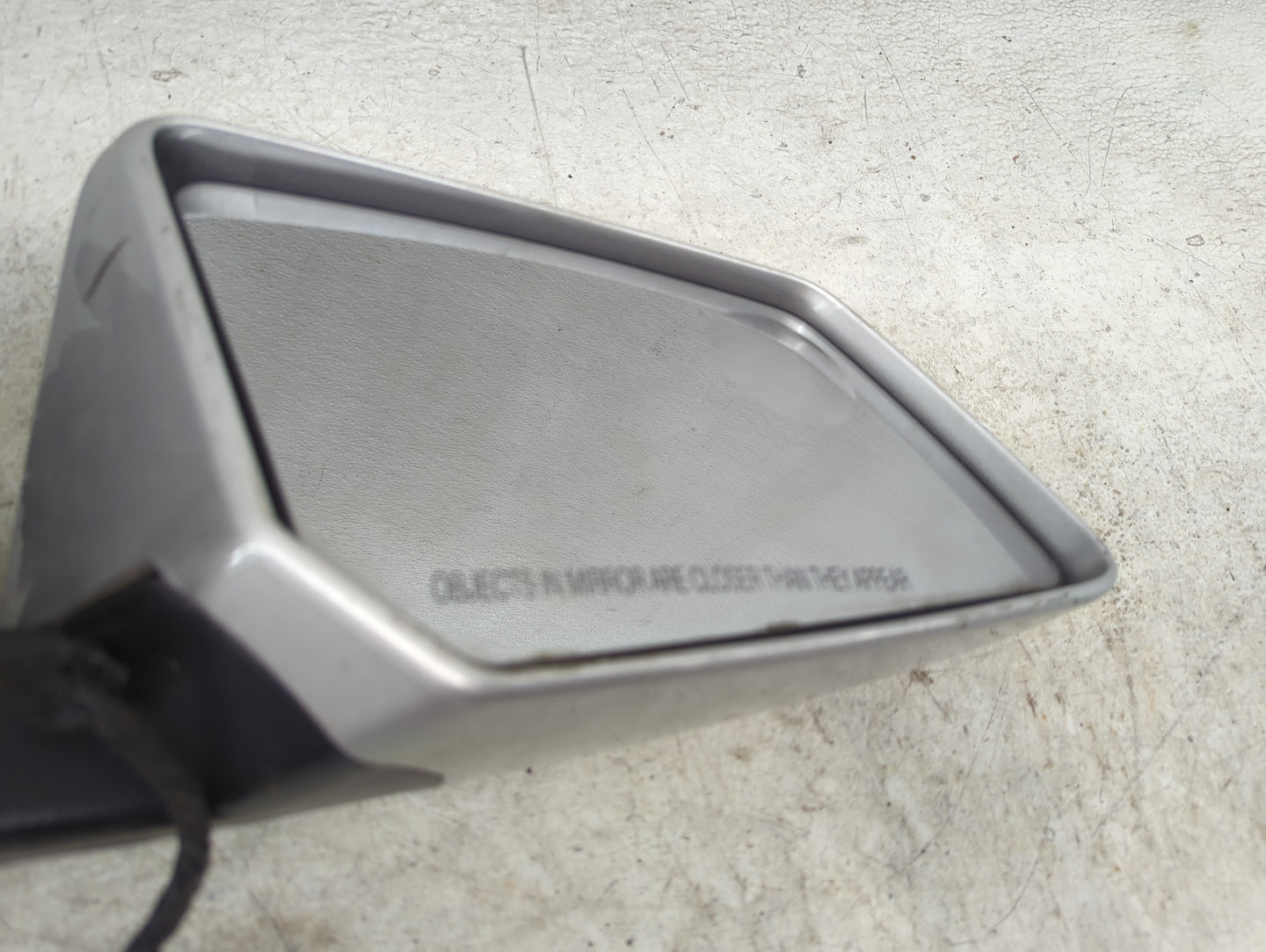 2012 Chevrolet Traverse Passenger Side View Mirror - Right Door Mirror OEM Used - Oemusedautoparts1.com