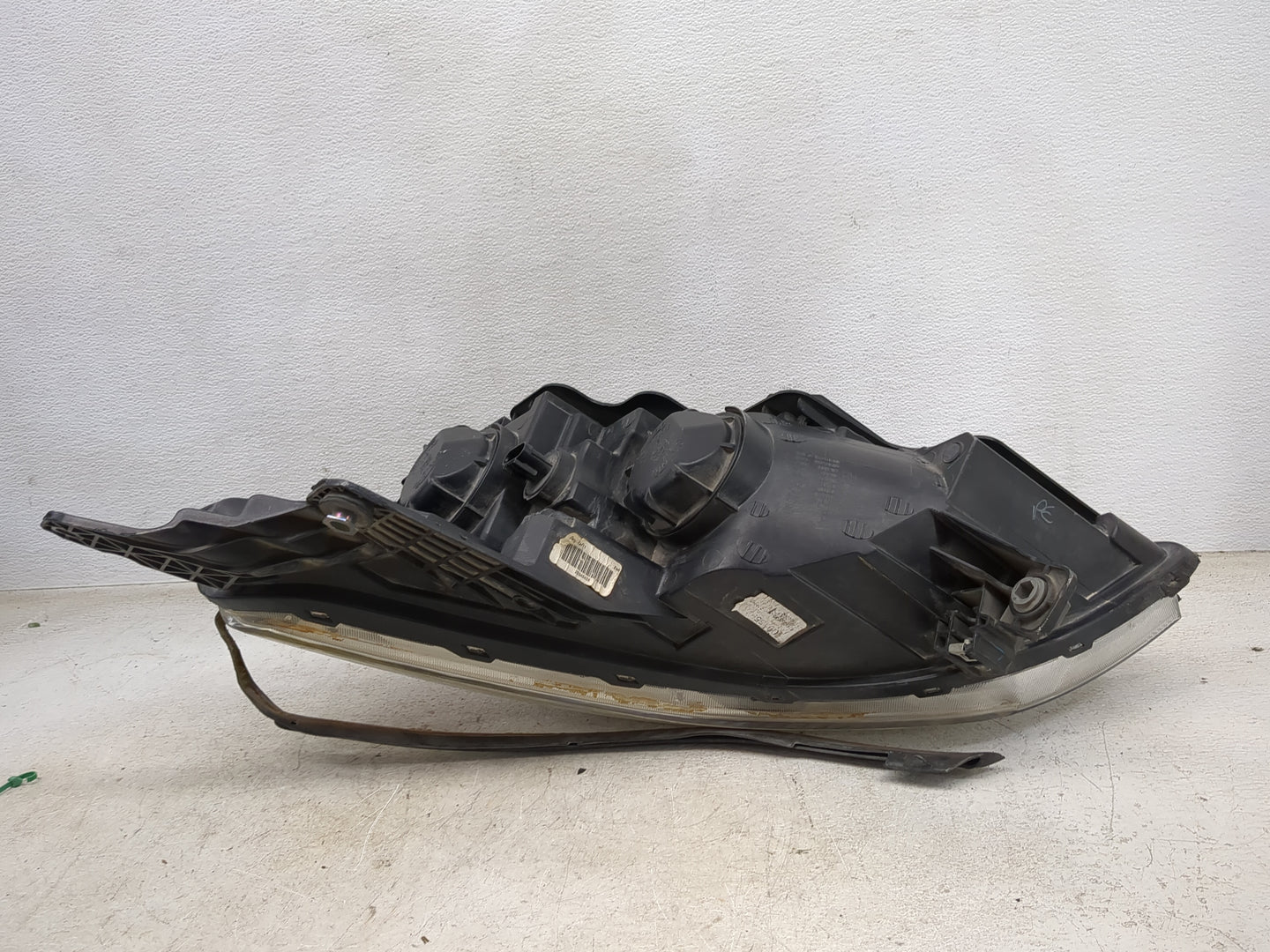 2012 Chevrolet Traverse Passenger Right Oem Head Light Headlight Lamp 1464838 - Oemusedautoparts1.com