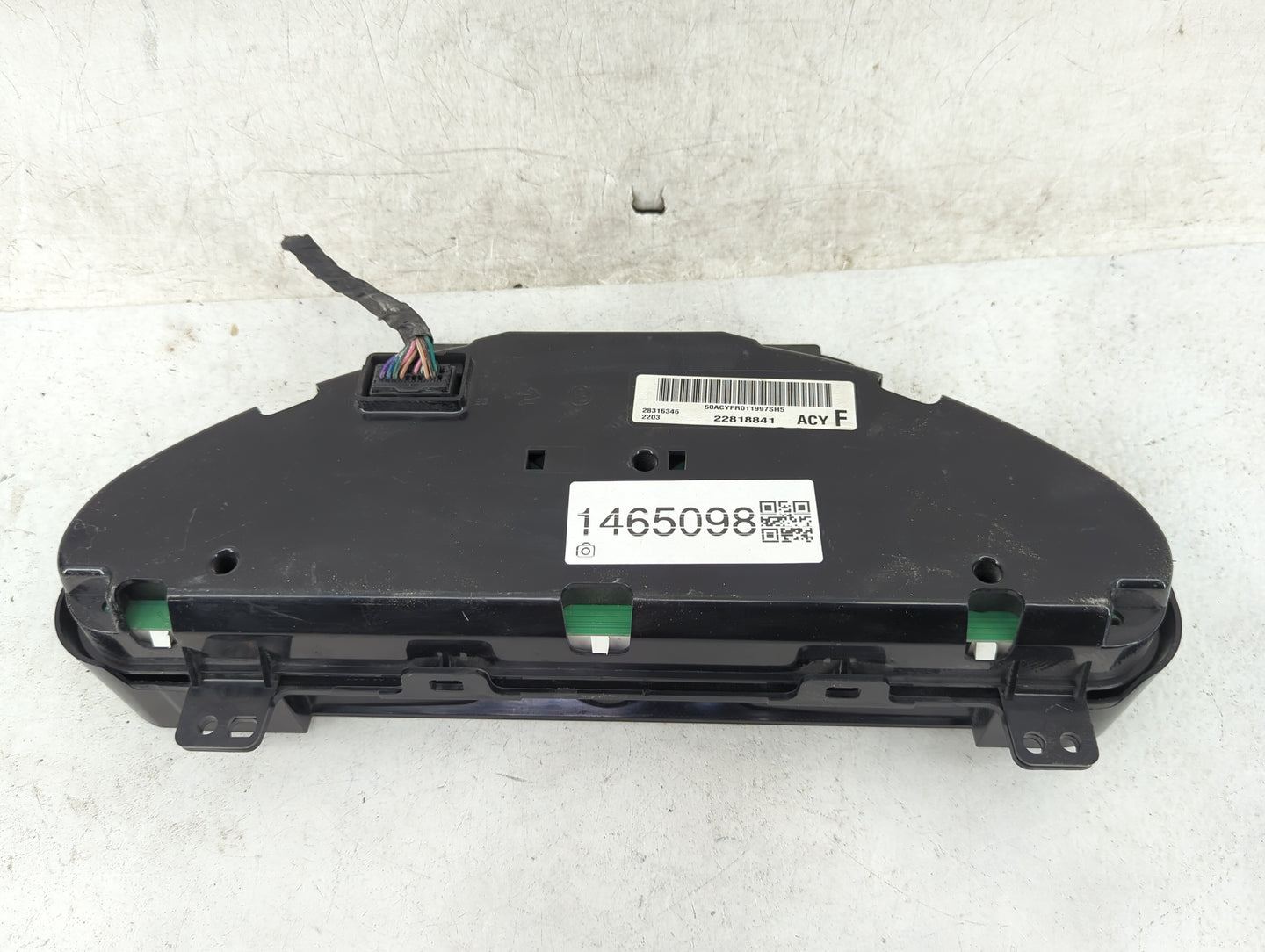 2012 Chevrolet Traverse Instrument Cluster Speedometer Gauges P/N:28316346 22818841 Miles: Fits OEM Used Auto Parts - Oemuse