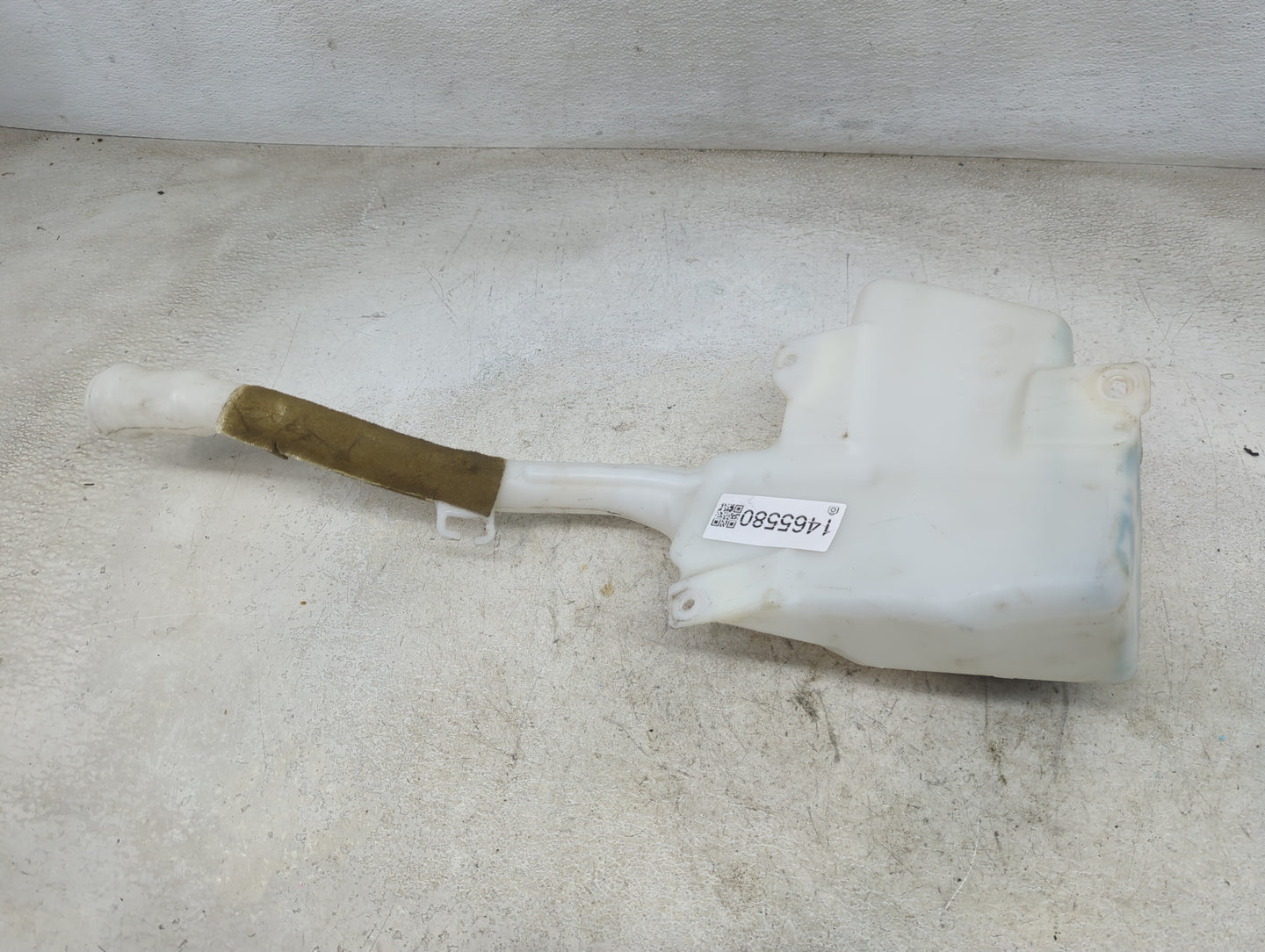 Chevrolet Traverse Windshield Washer Fluid Reservoir Bottle Oem 1465580 - Oemusedautoparts1.com