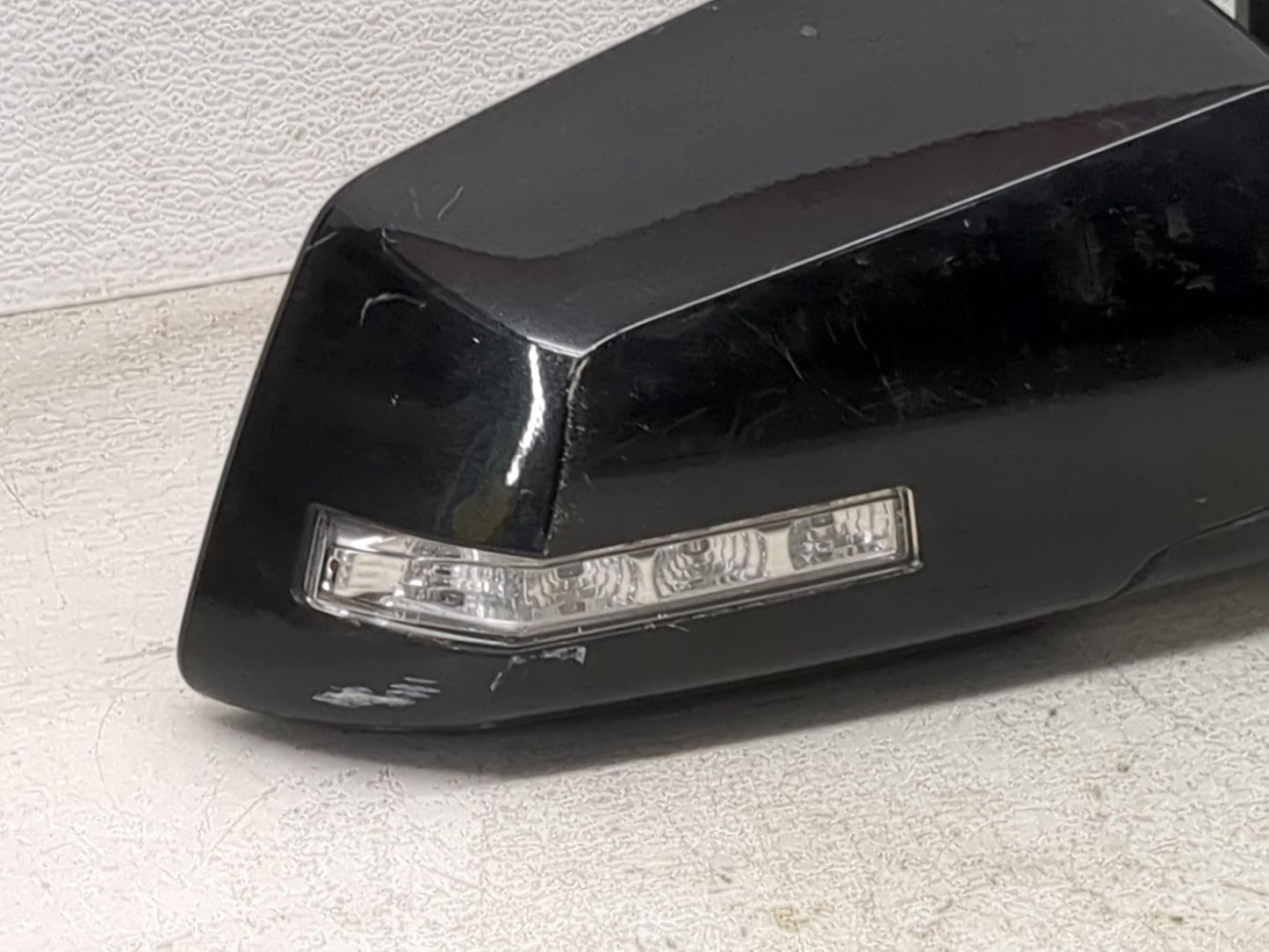 2012 Chevrolet Traverse Passenger Side View Mirror - Right Door Mirror OEM Used - Oemusedautoparts1.com