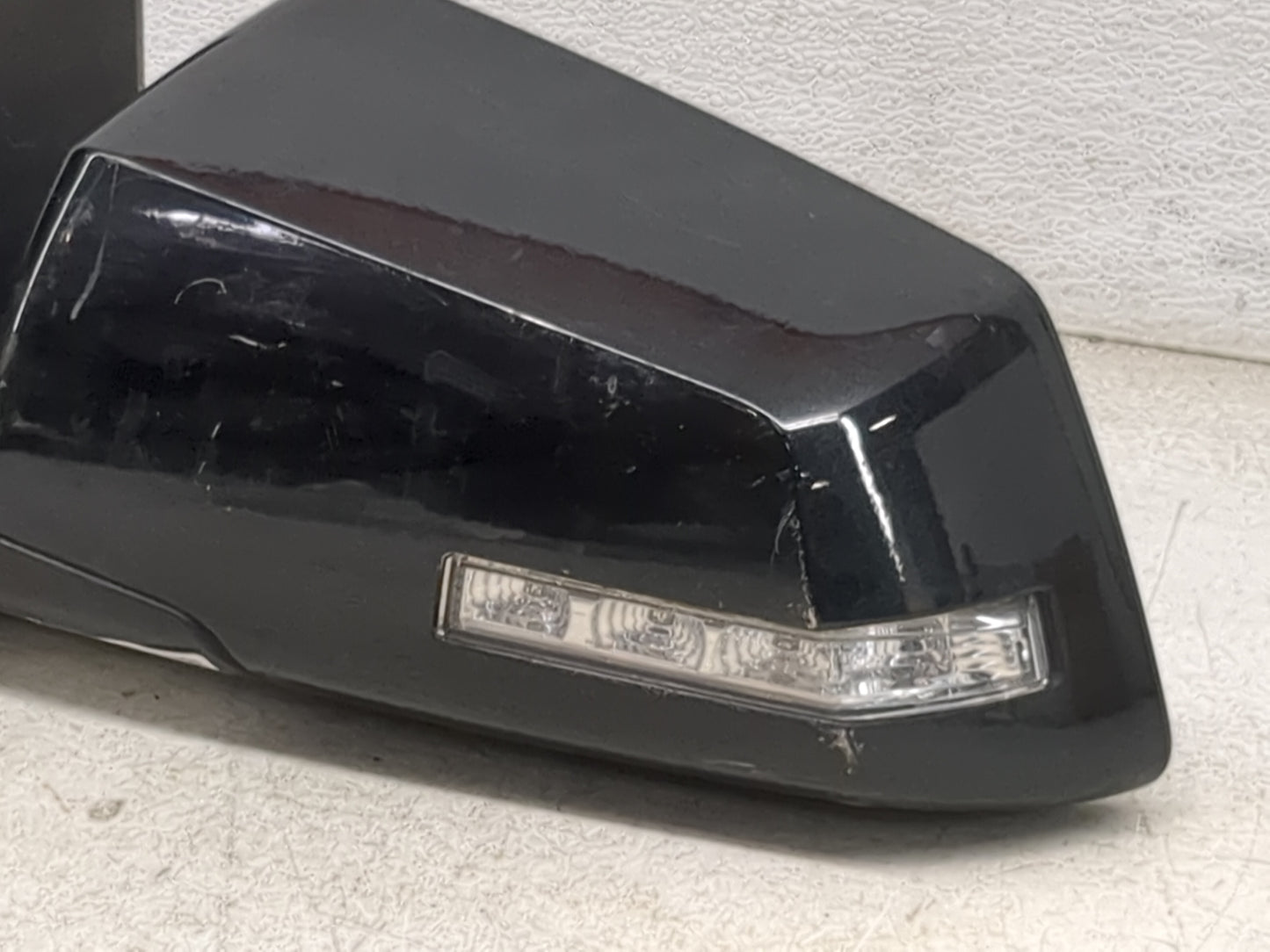 2015-2017 Chevrolet Traverse Driver Side View Mirror - Left Door Mirror OEM Used - Oemusedautoparts1.com