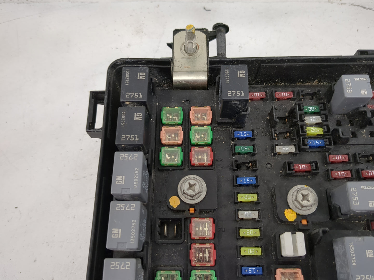 2012 Chevrolet Traverse Fusebox Fuse Box Panel Relay Module P/N:20972850 15027751, 15027752, 15027753, 15027754, 13502751 Fi