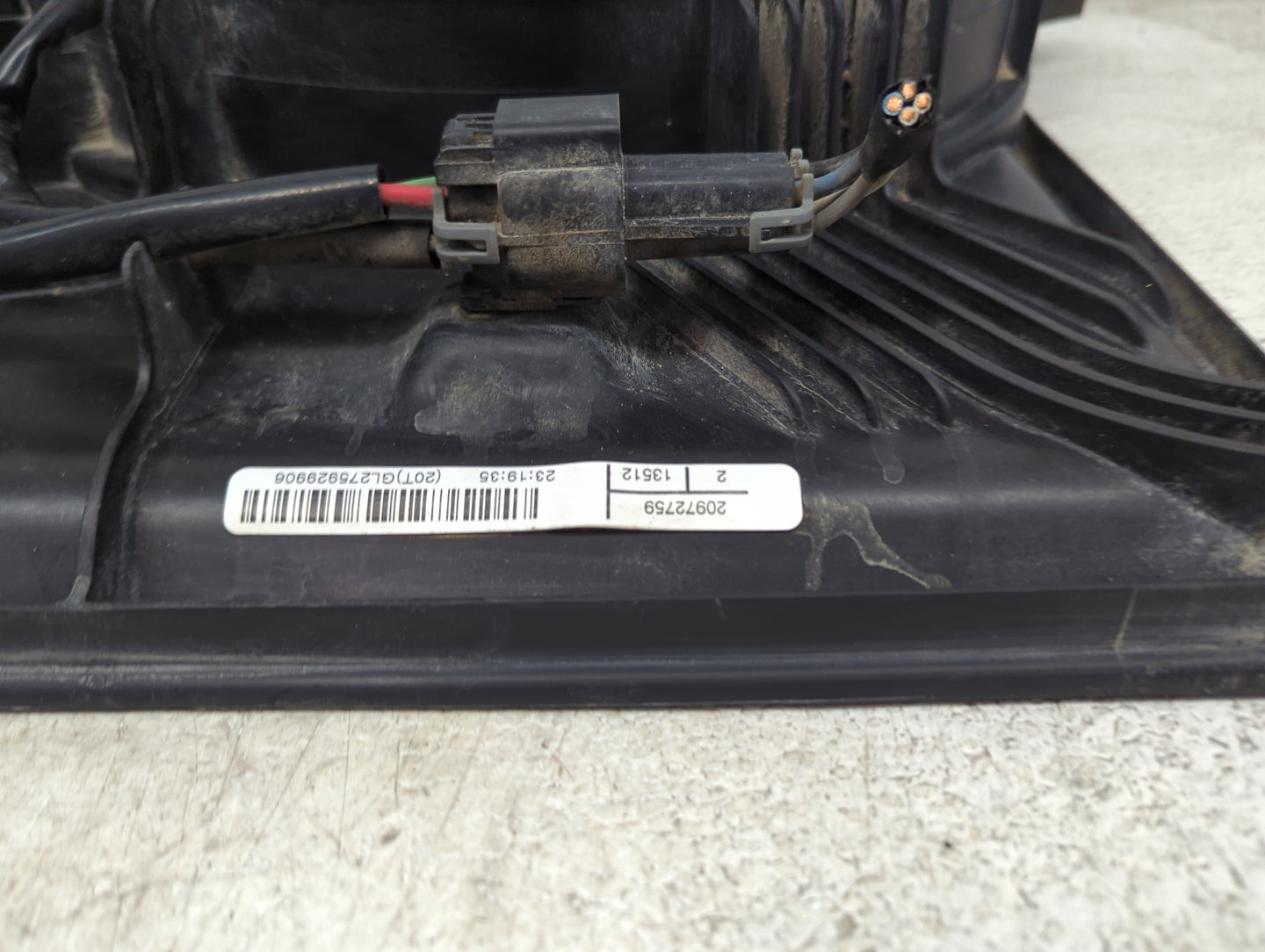 2017 Chevrolet Traverse Electric Radiator Cooling Fan Motor Assembly P/N:15226663 20972759 Fits OEM Used Auto Parts - Oemuse