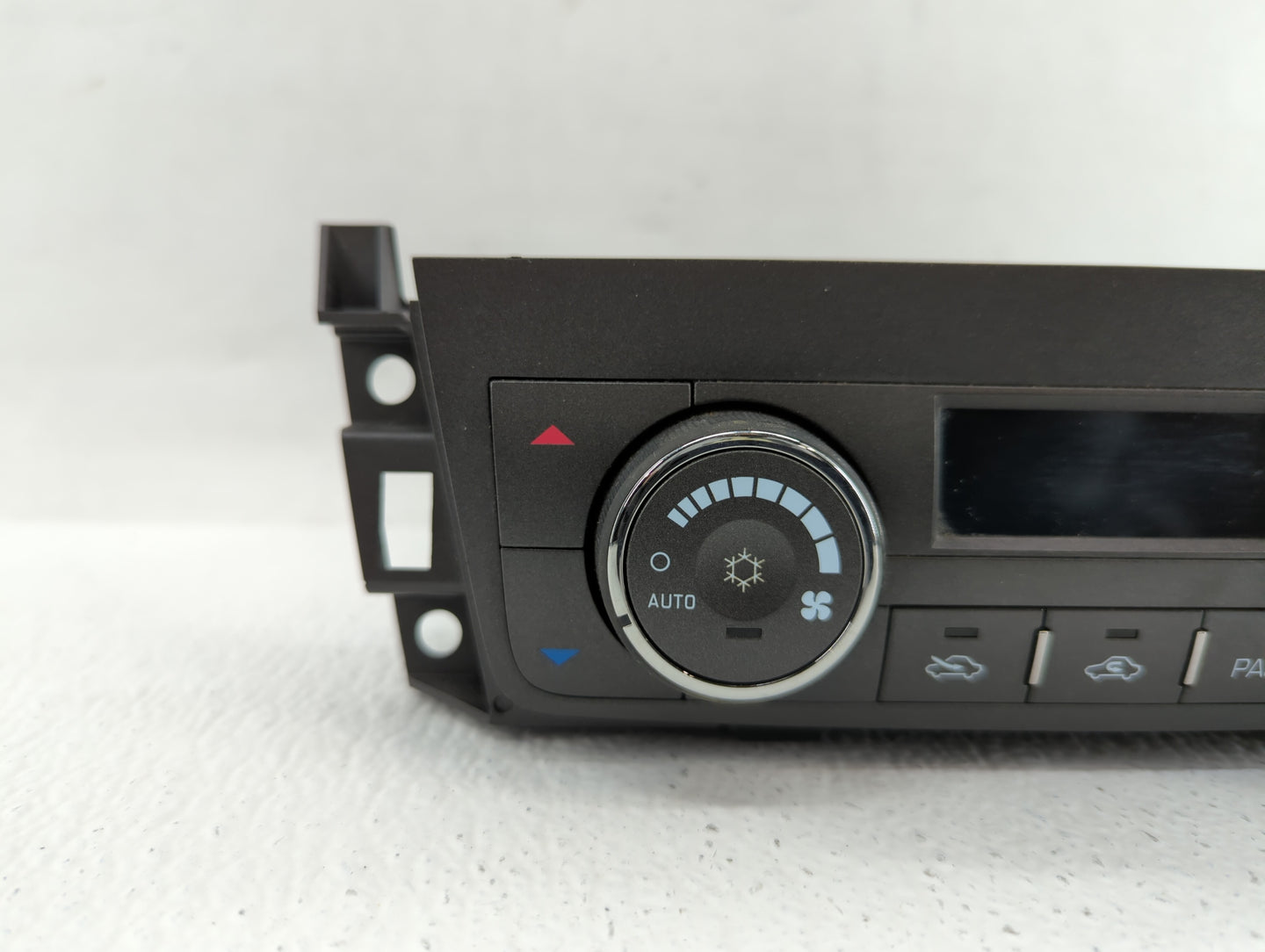 2012 Chevrolet Traverse Climate Control Module Temperature AC/Heater Replacement P/N:15228682 25839381 Fits OEM Used Auto Pa