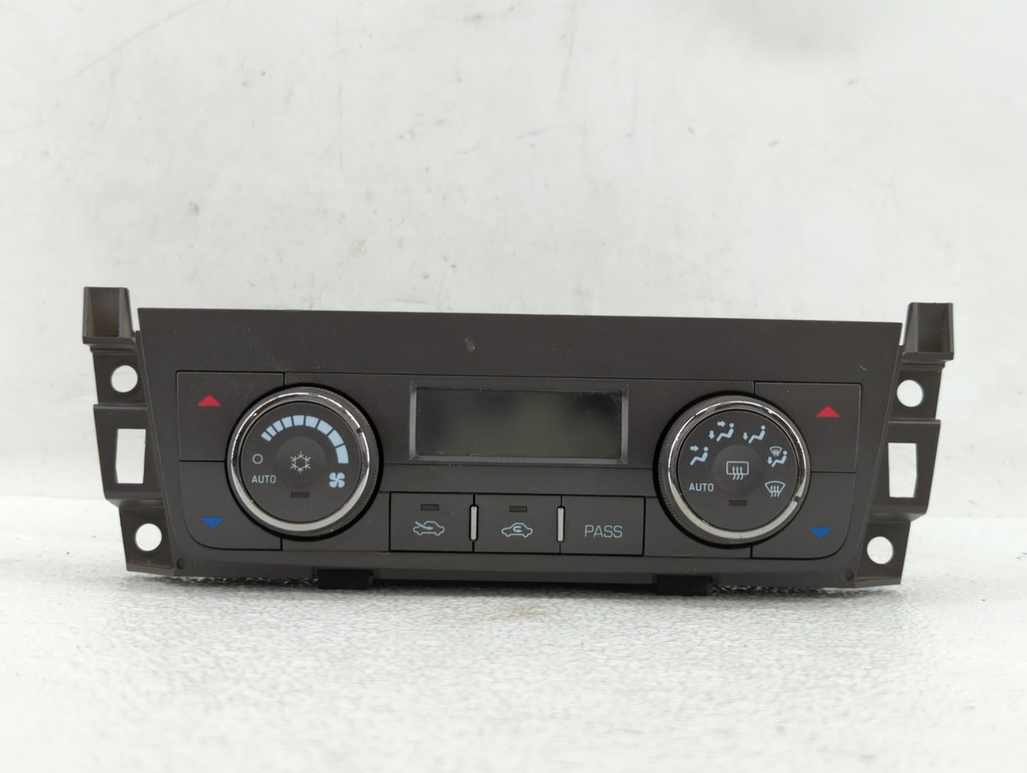 2012 Chevrolet Traverse Climate Control Module Temperature AC/Heater Replacement P/N:15228682 25839381 Fits OEM Used Auto Pa